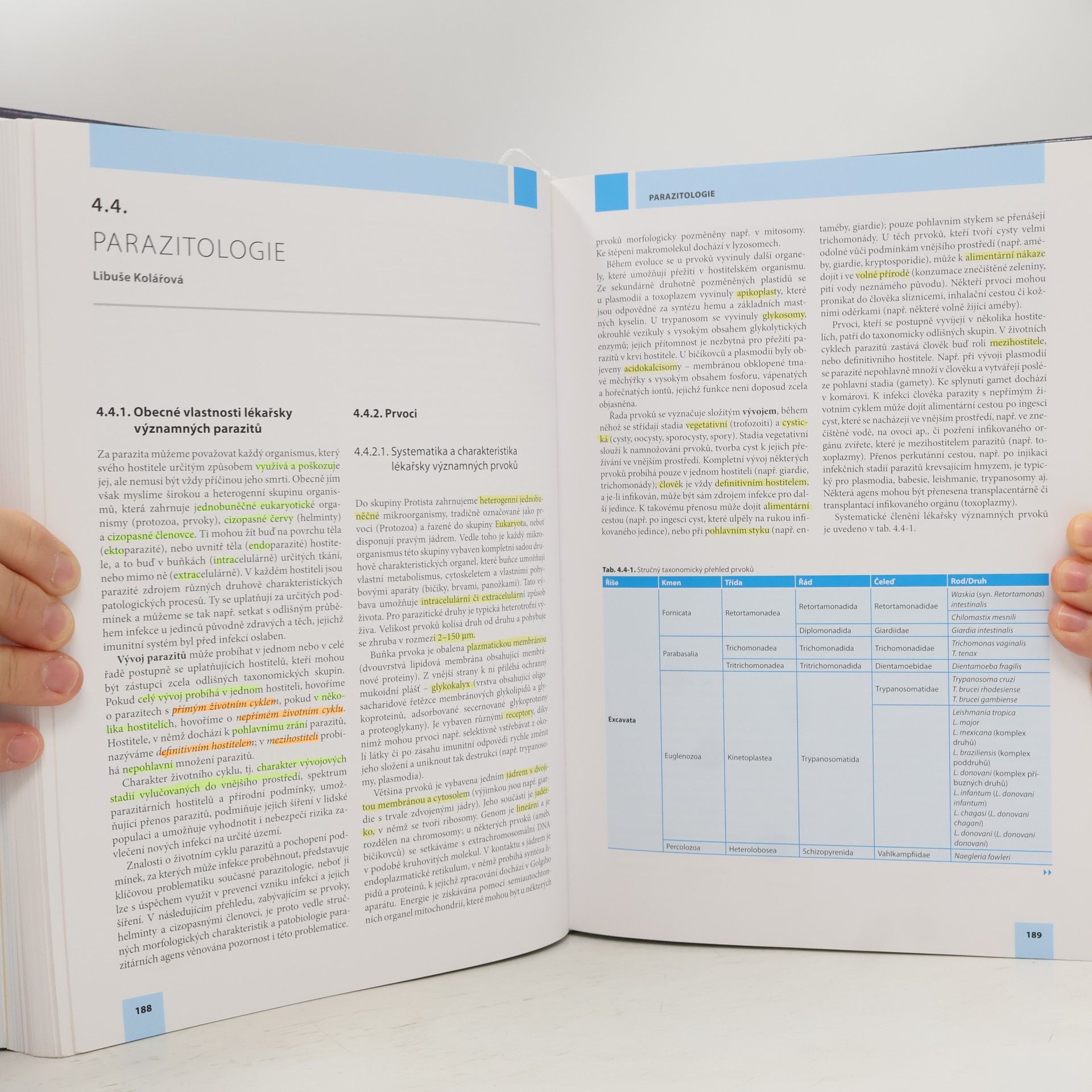 Collectif d'auteurs Obecná a klinická mikrobiologie