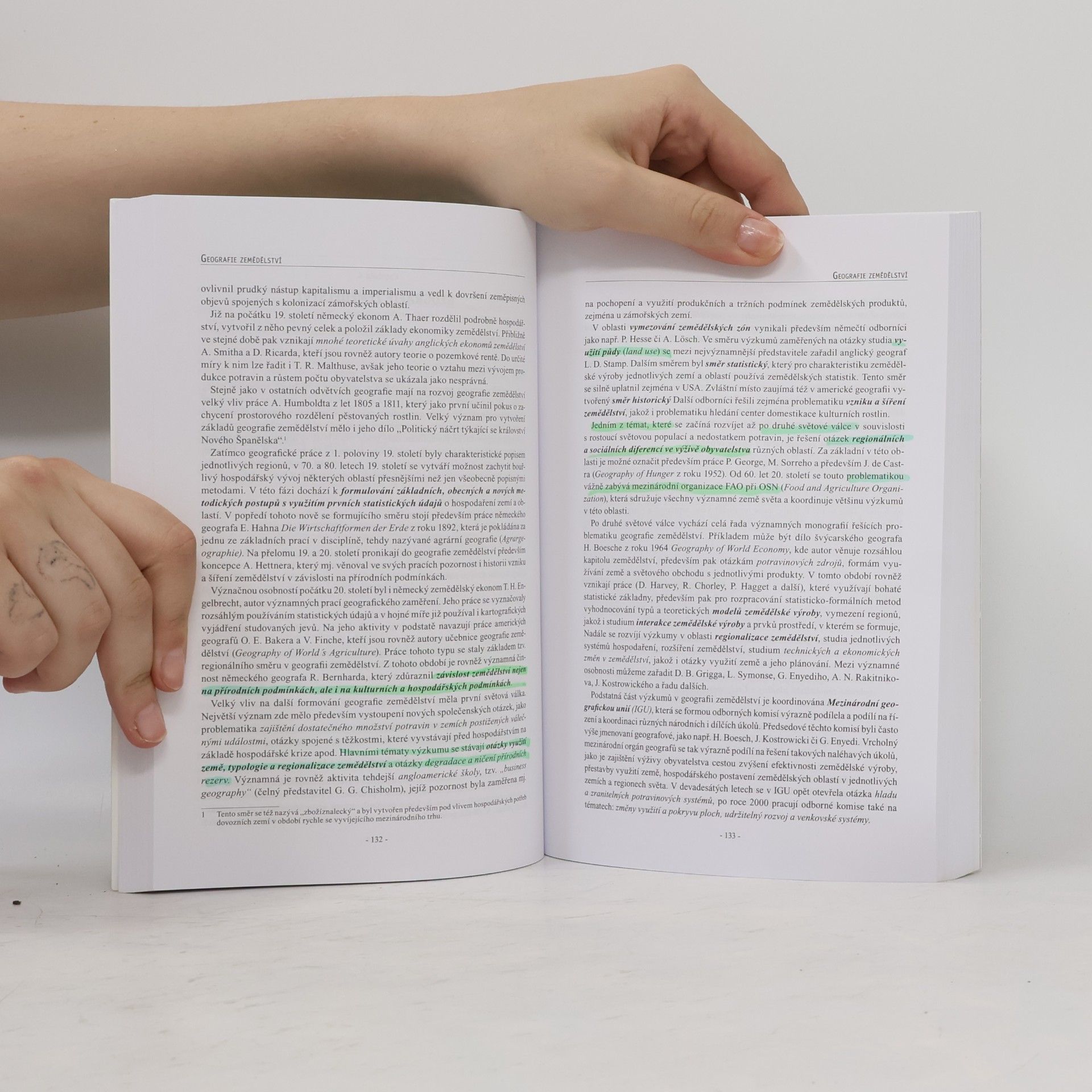 Václav Toušek Ekonomická a sociální geografie