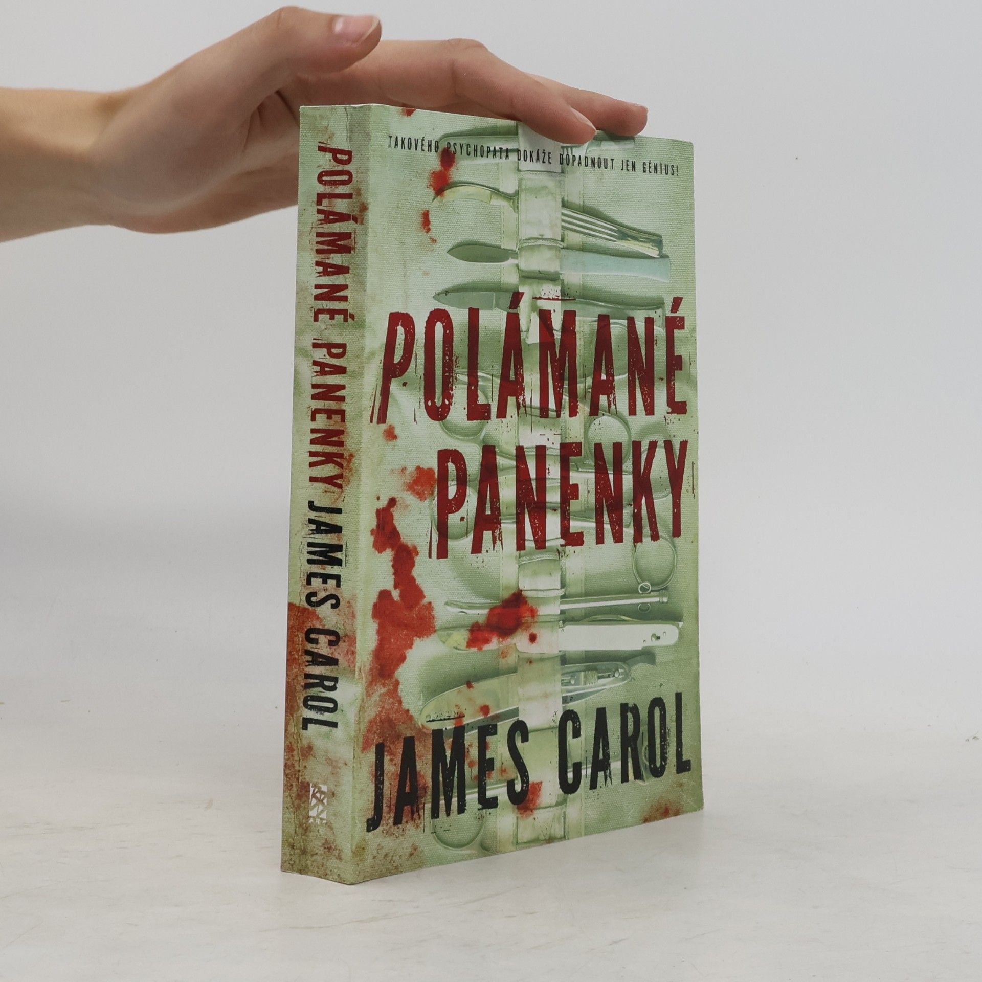 James Carol Polámané panenky