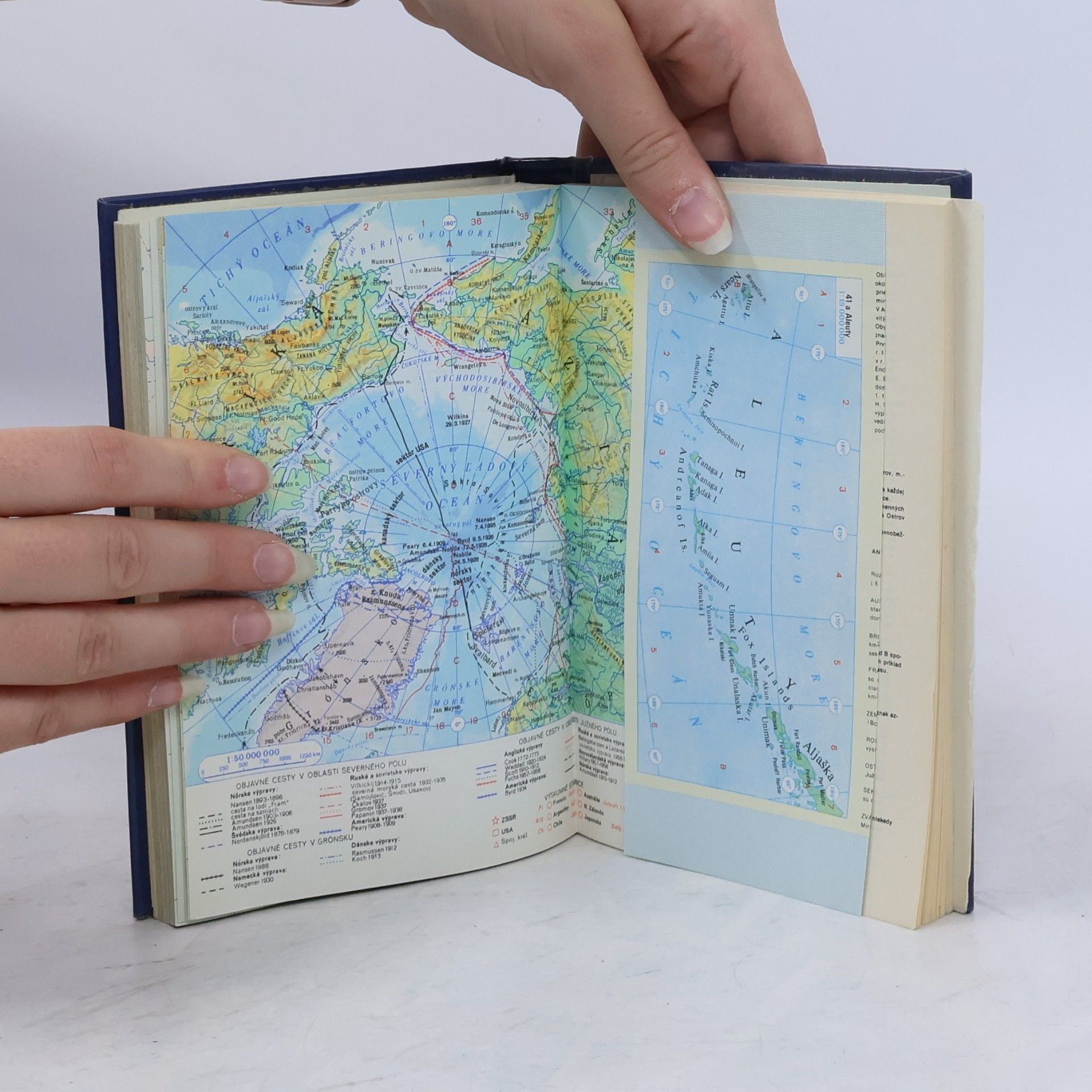 Various authors Vreckový atlas sveta