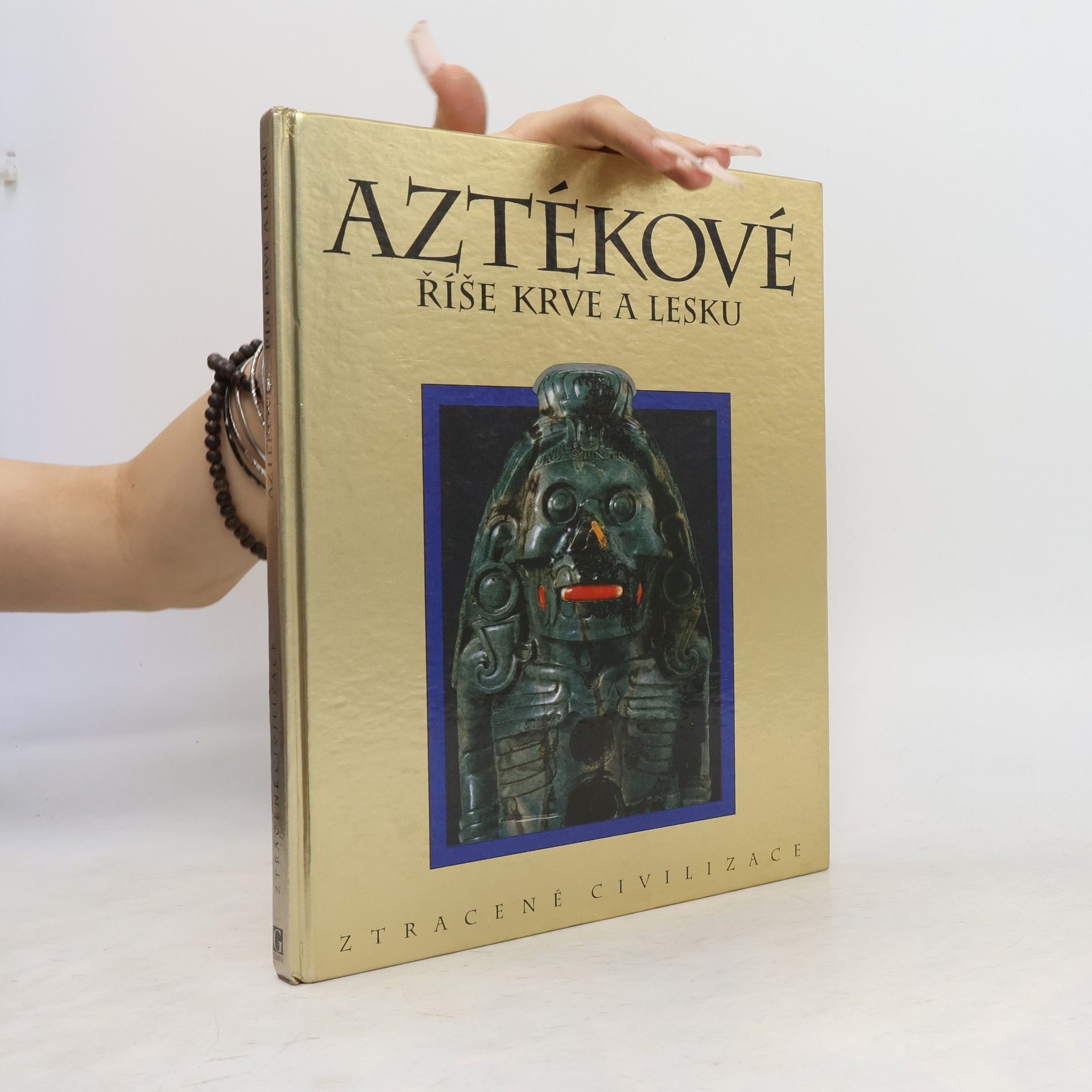 Darcie Johnston Aztékové. Říše krve a lesku