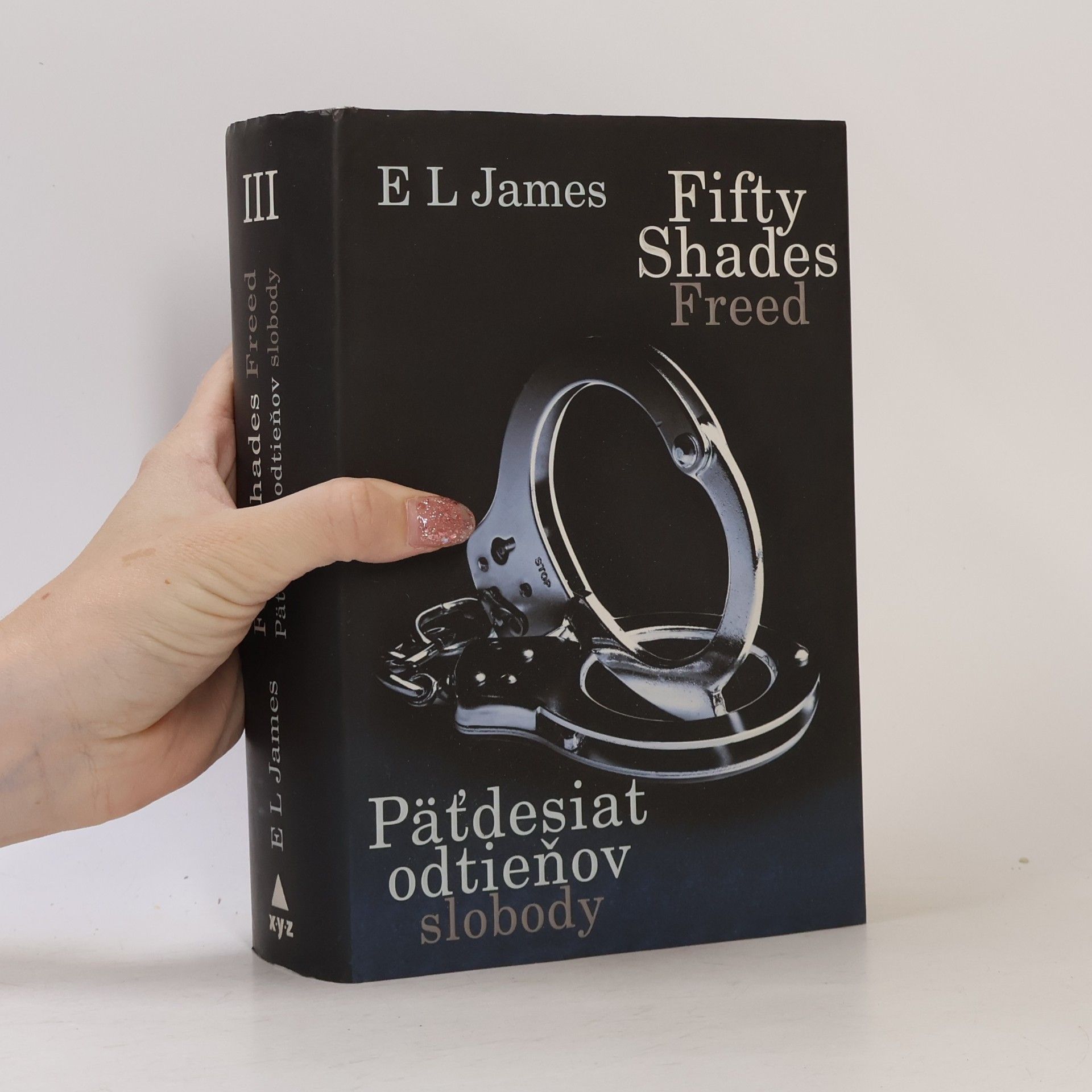 E. L. James Päťdesiat odtieňov slobody