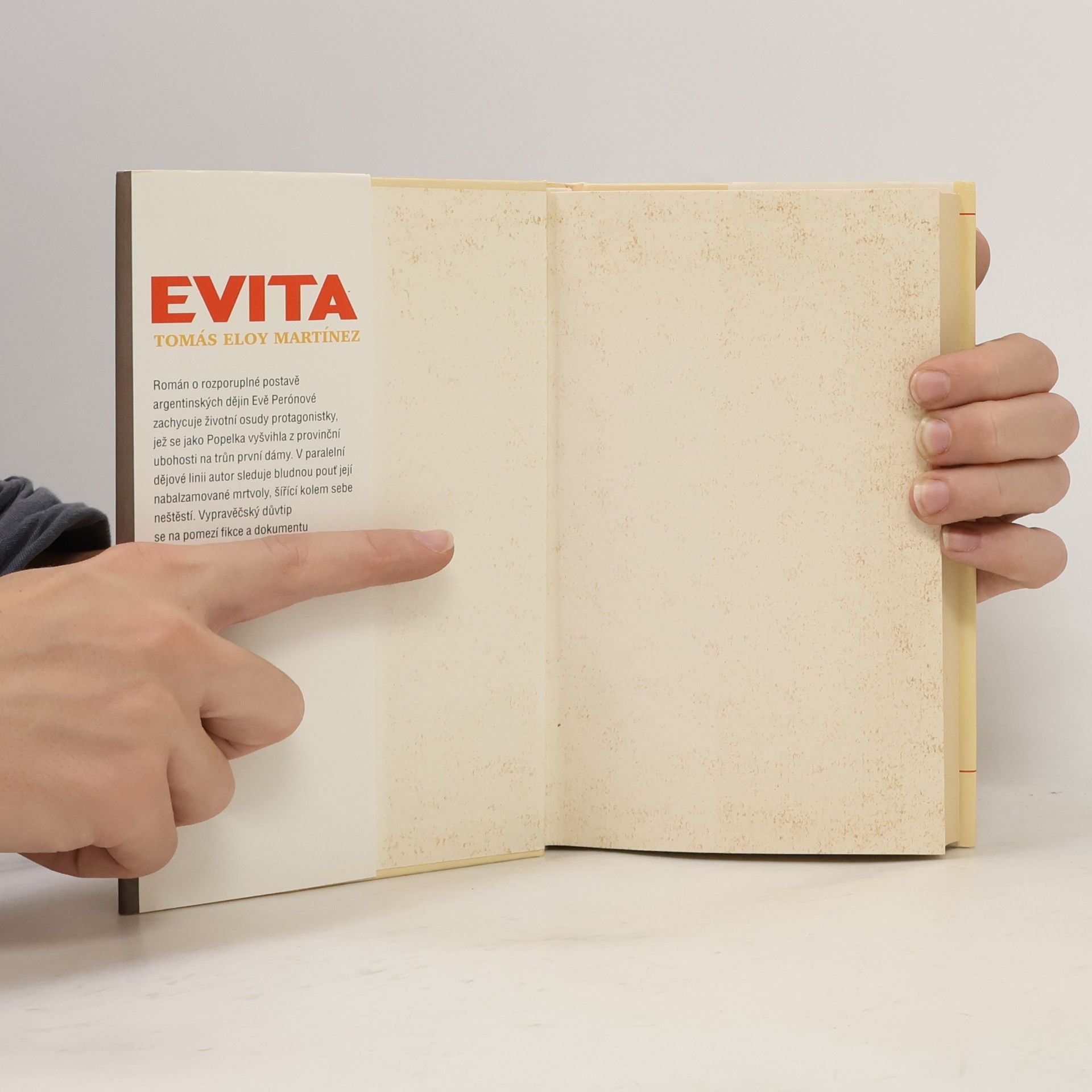 Tomás Eloy Martínez Evita