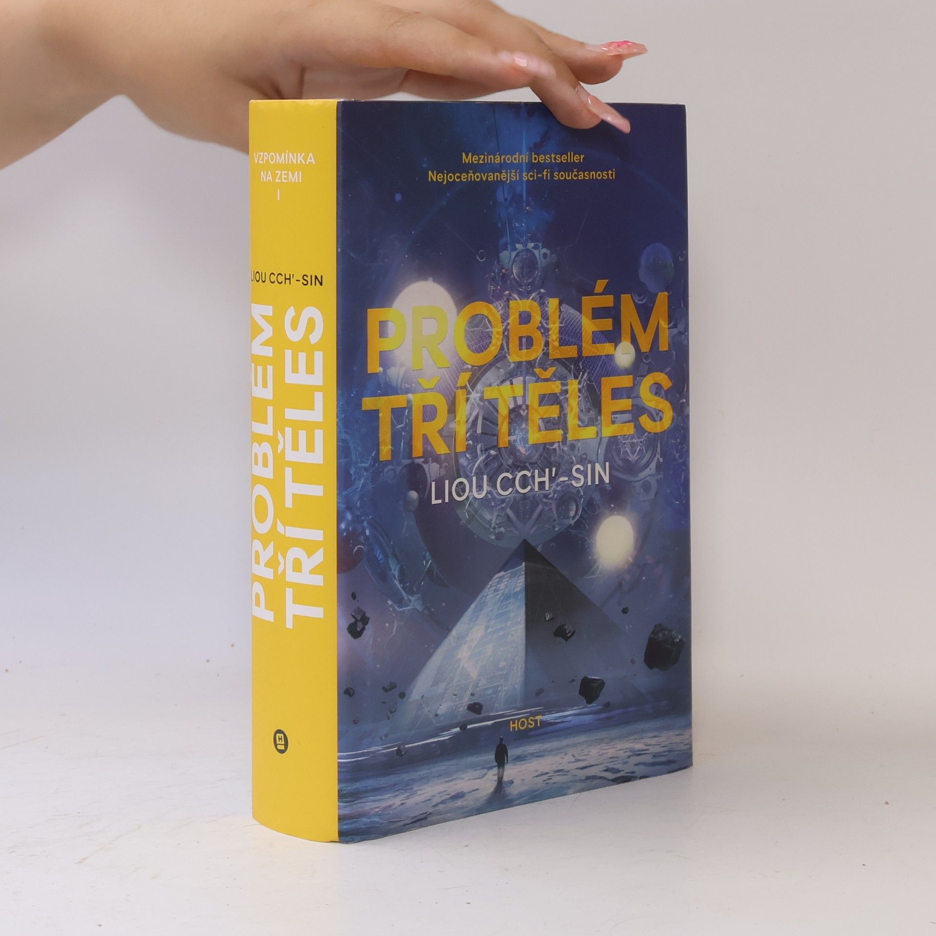 Cixin Liu Problém tří těles