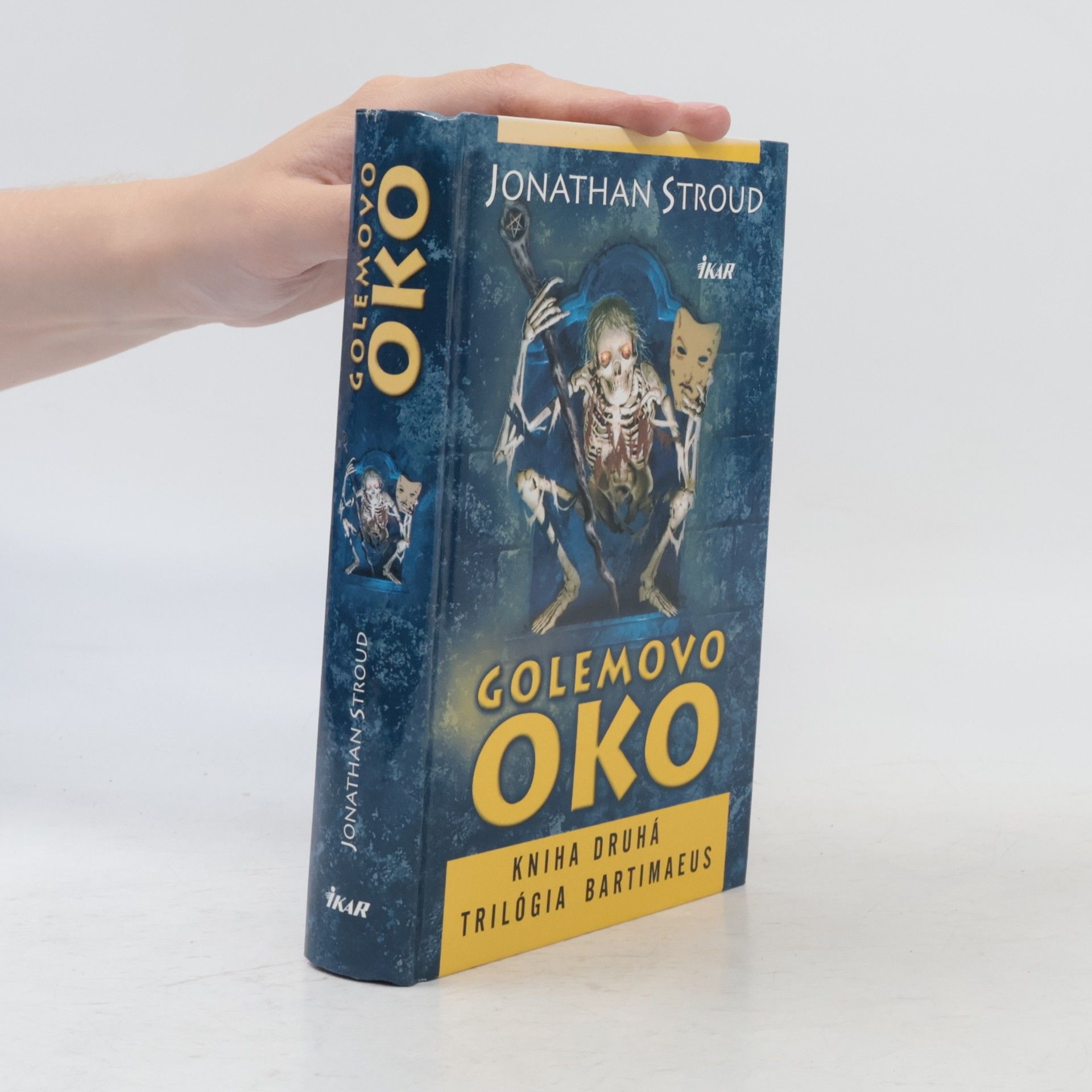 Jonathan Stroud Golemovo oko