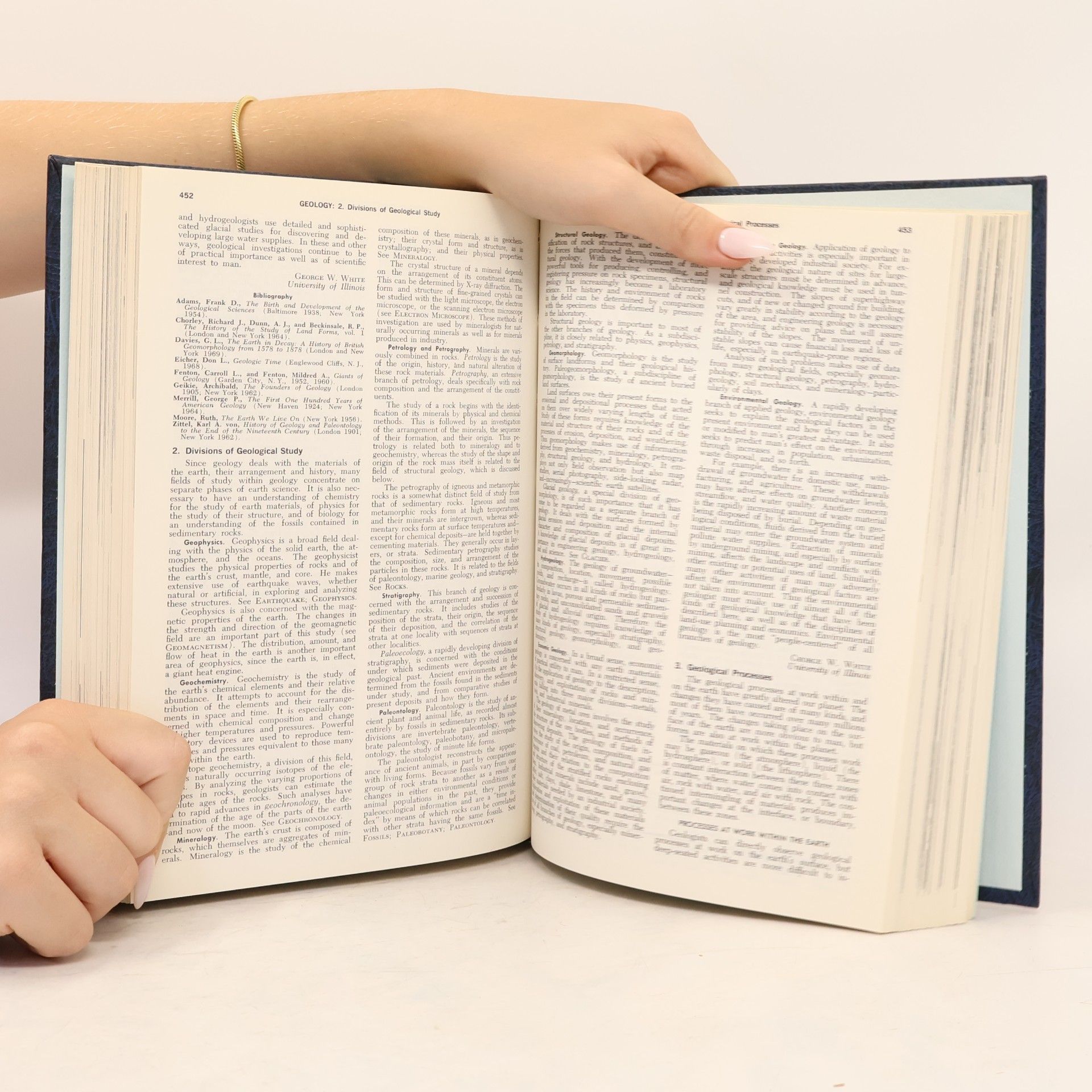 Various authors The Encyclopedia Americana 12