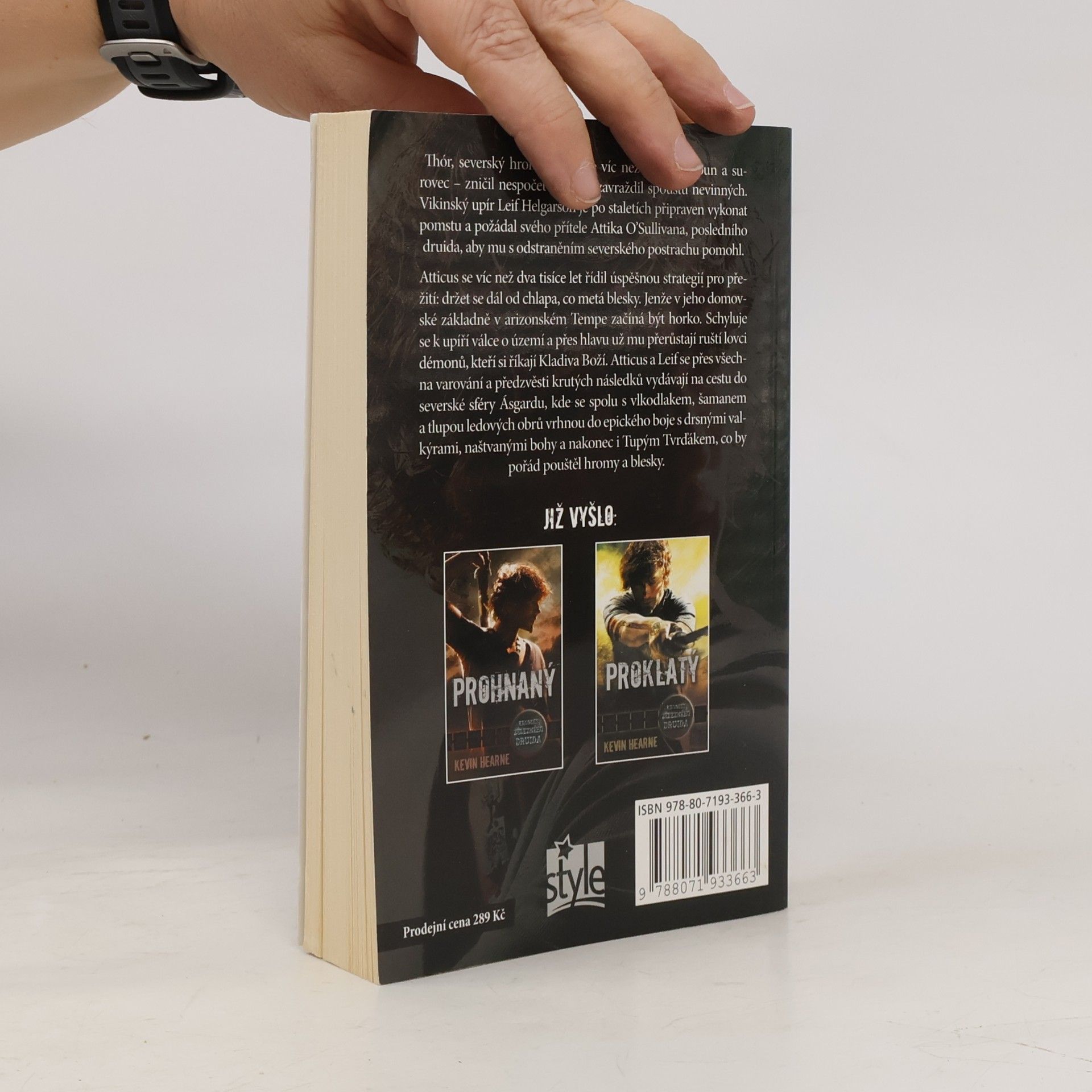 Kevin Hearne Praštěný