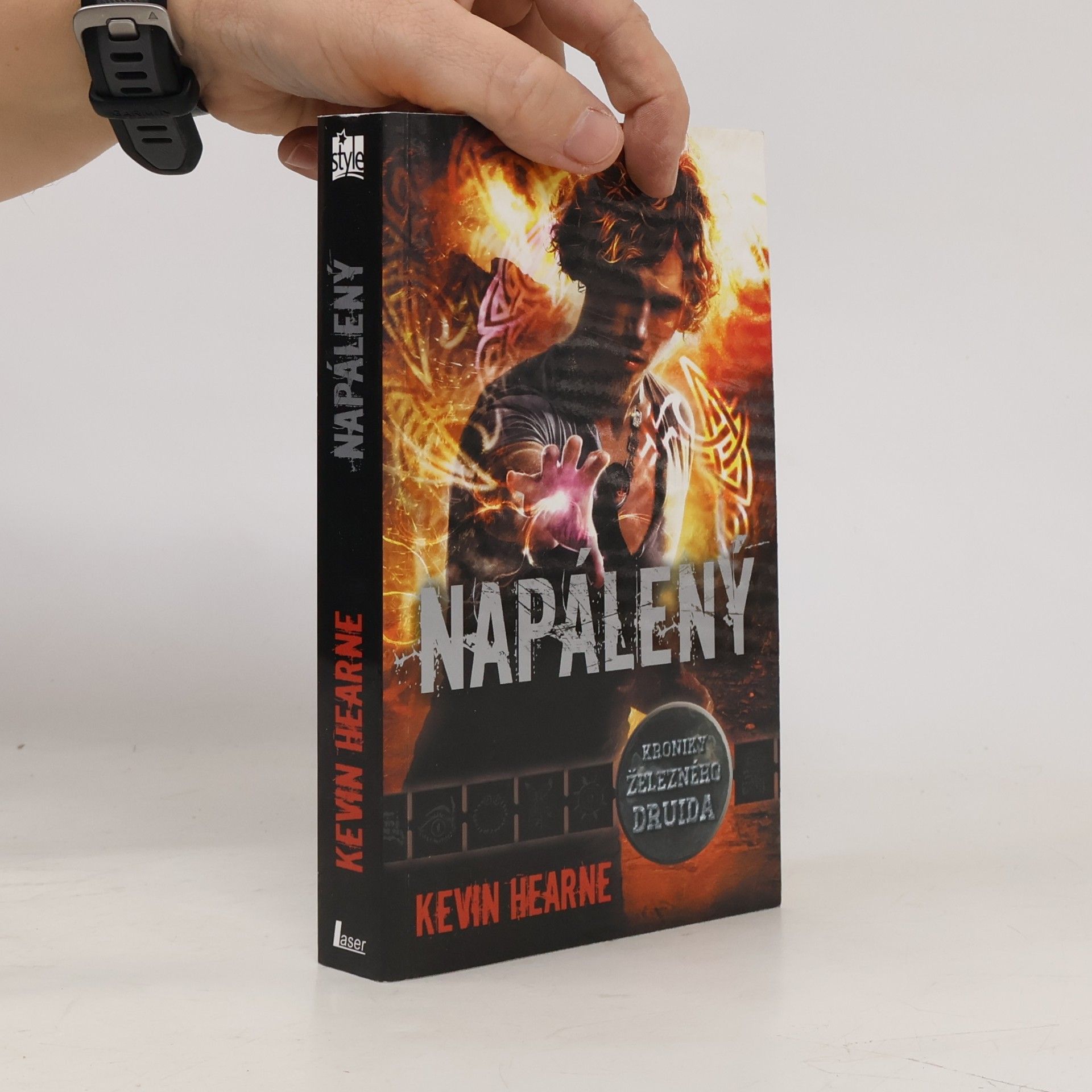 Kevin Hearne Napálený. Kroniky železného druida. 4. díl