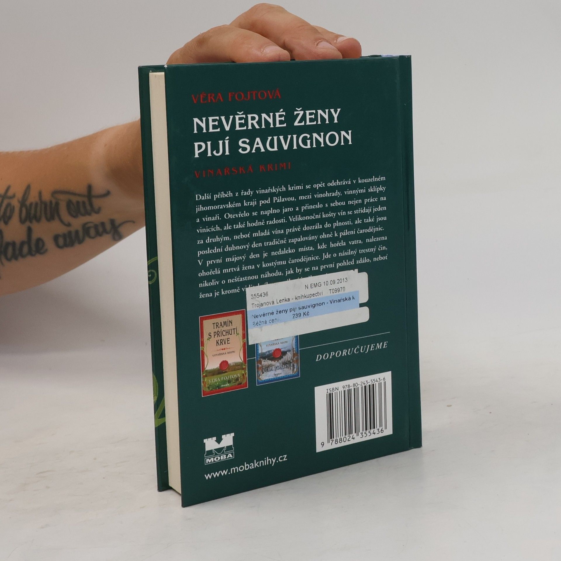 Věra Fojtová Nevěrné ženy pijí sauvignon