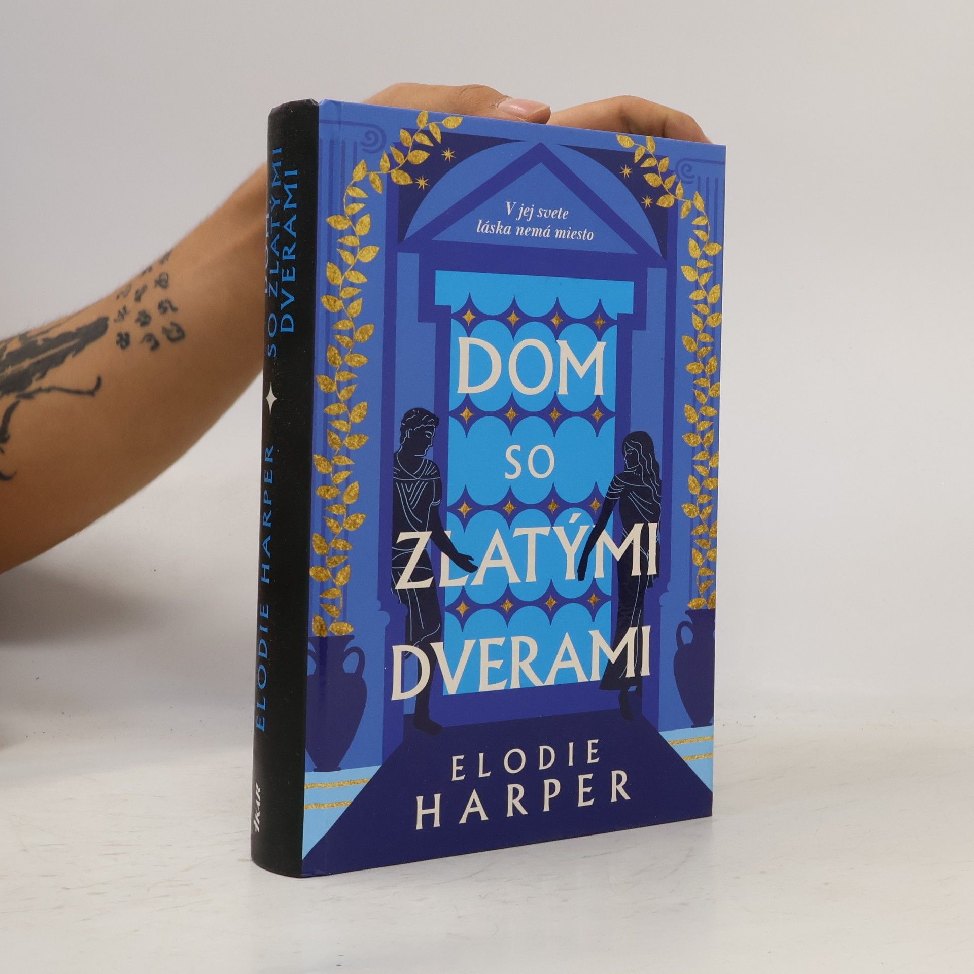 Elodie Harper Dom so zlatými dverami