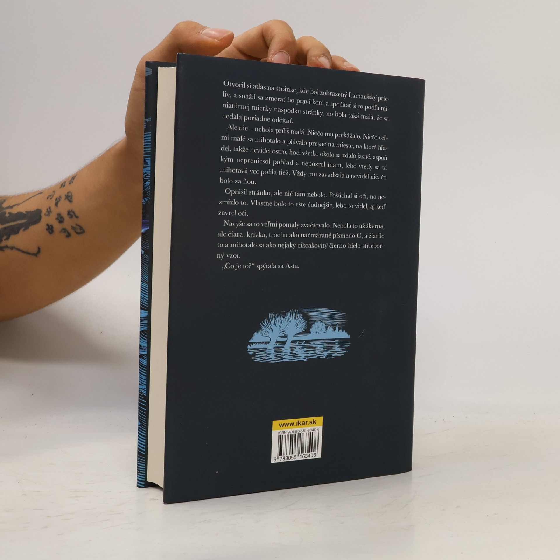 Philip Pullman Kniha Prachu 1: La Belle Sauvage