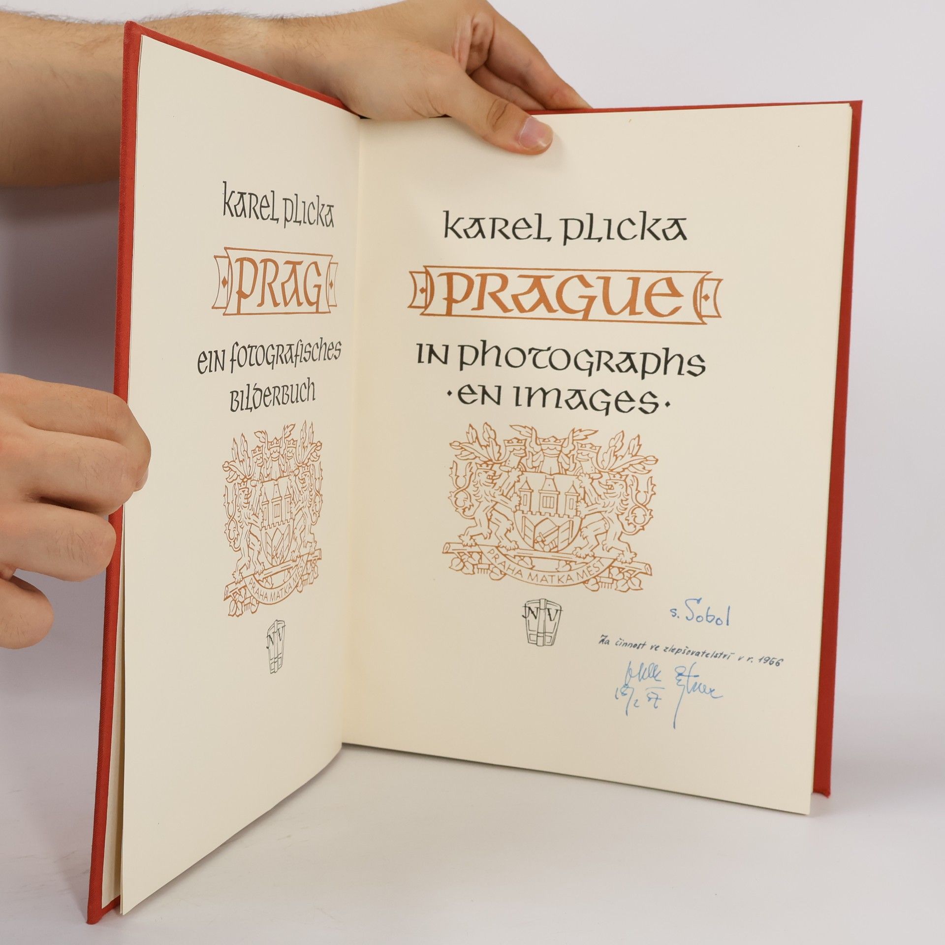 Karel Plicka Prag. Ein fotografisches Bilderbuch = Prague in Photographs = Prague en Images