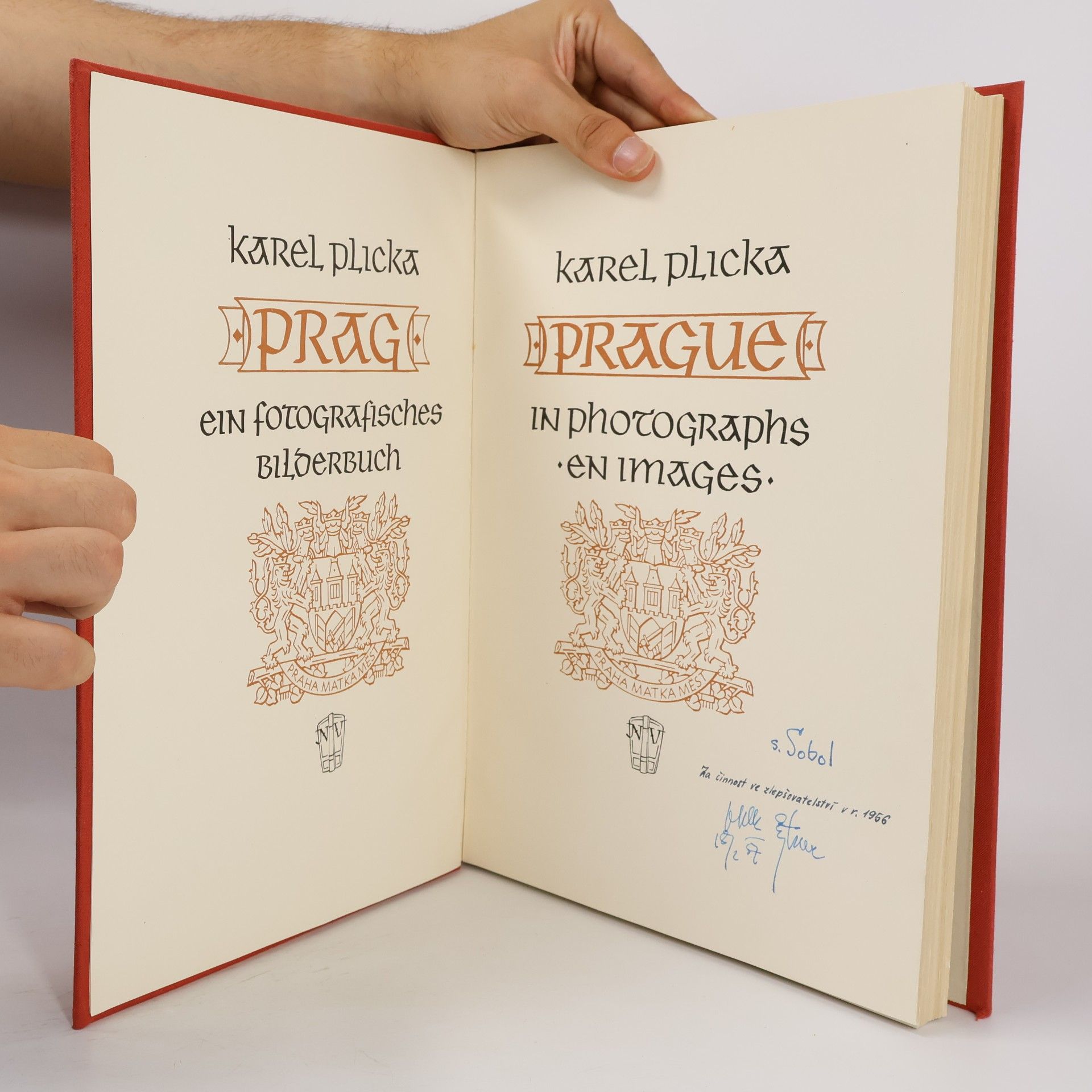 Karel Plicka Prag. Ein fotografisches Bilderbuch = Prague in Photographs = Prague en Images