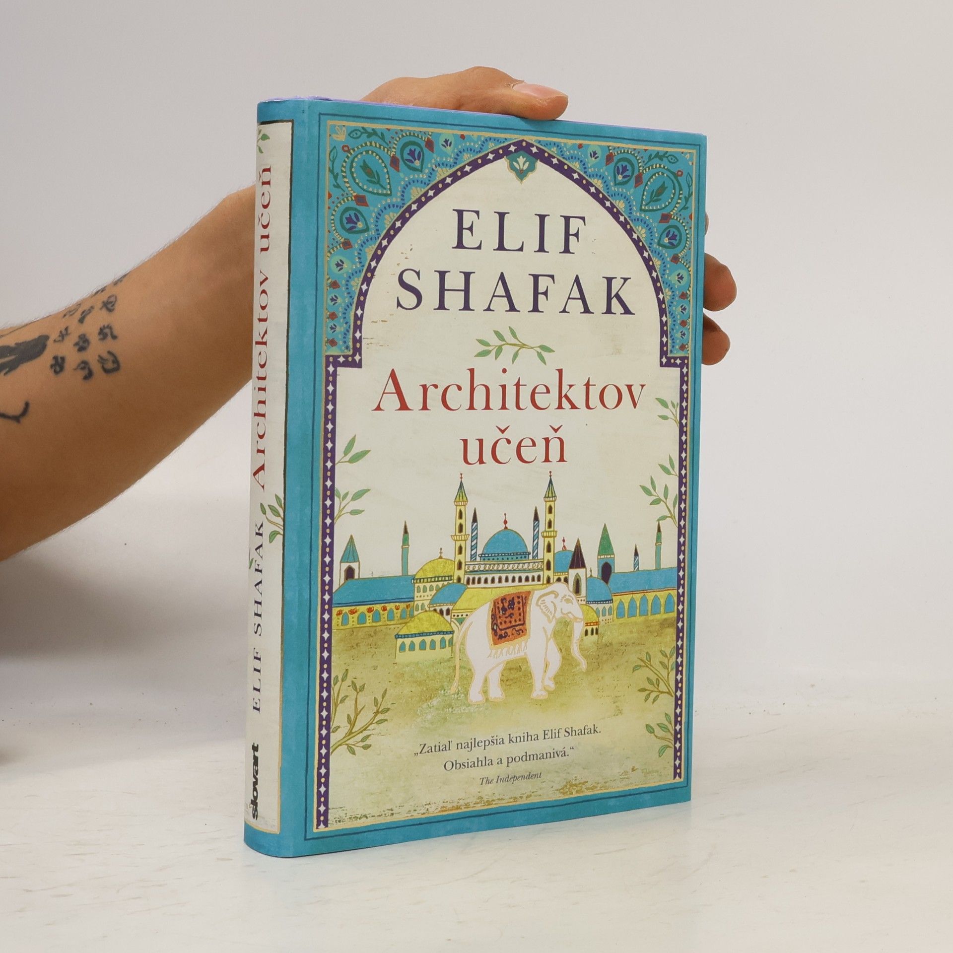 Elif Şafak Architektov učeň