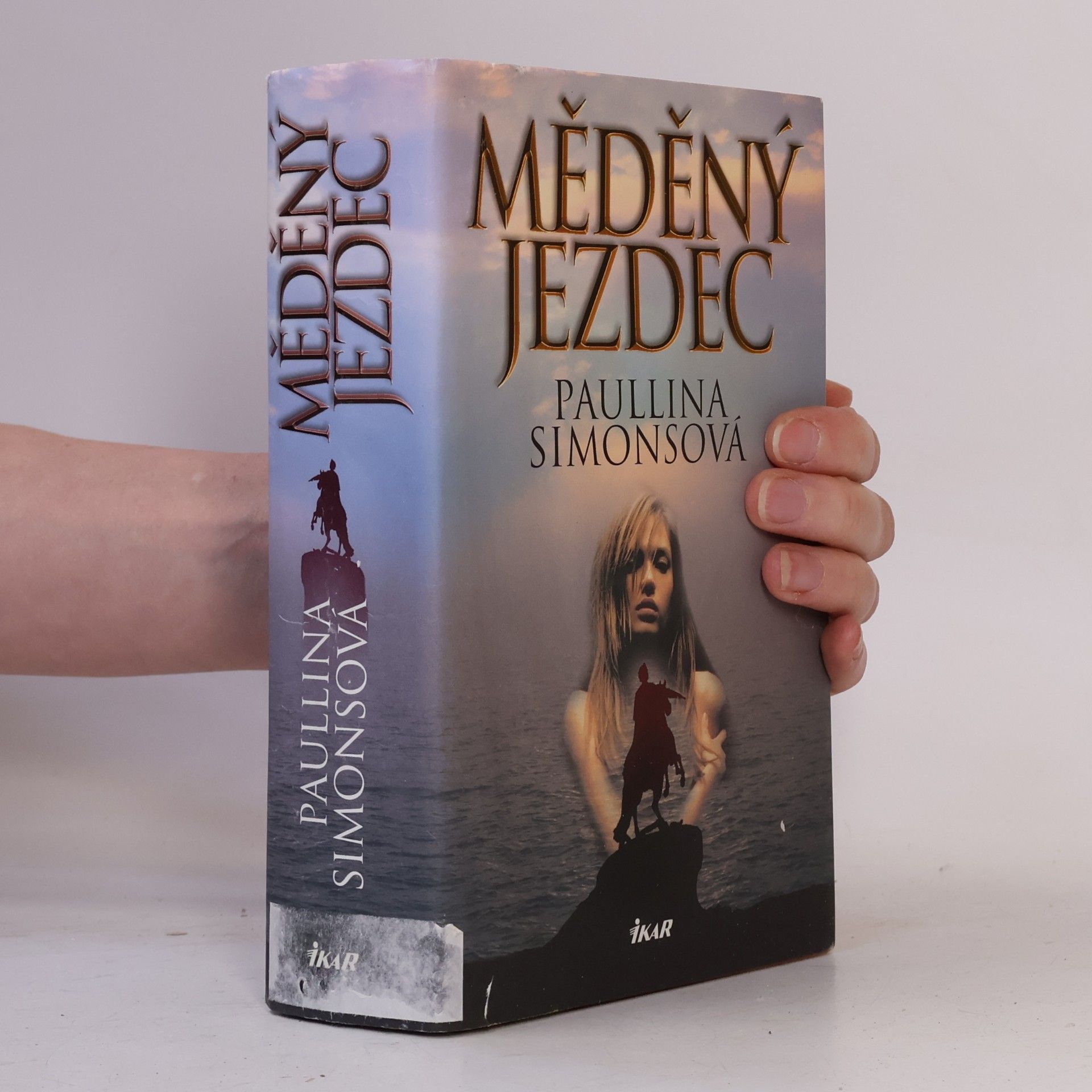 Paullina Simons Měděný jezdec