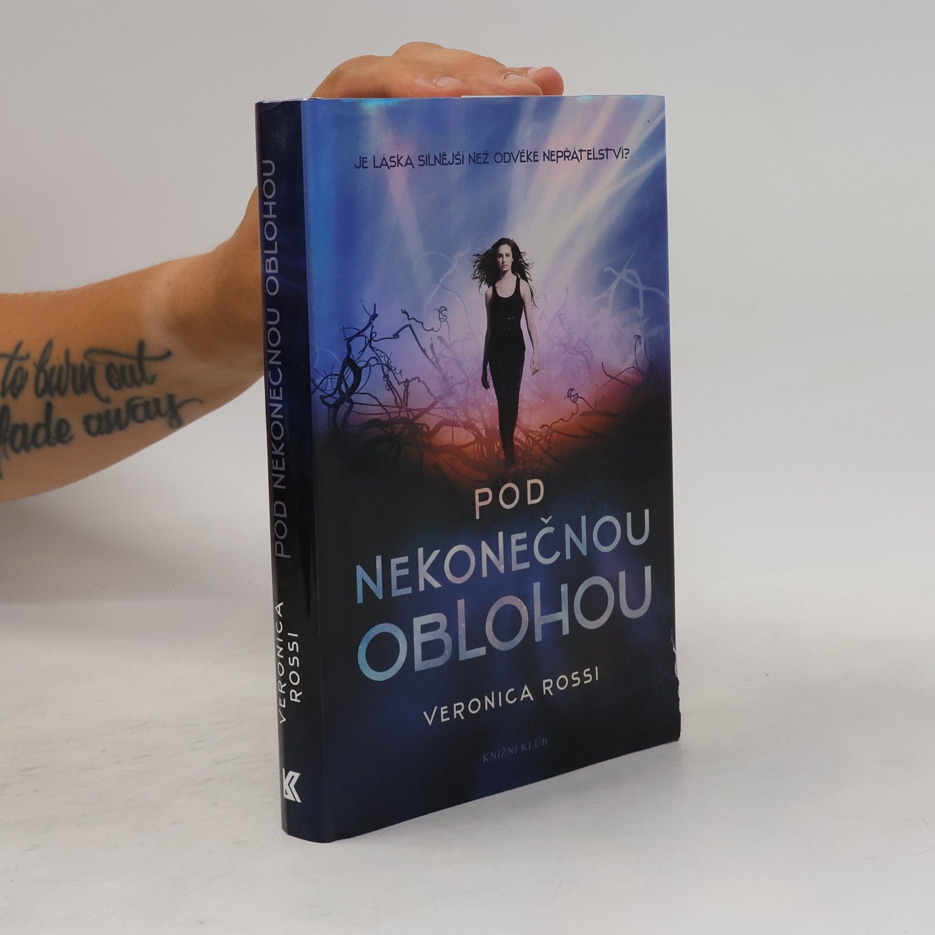 Veronica Rossi Pod nekonečnou oblohou
