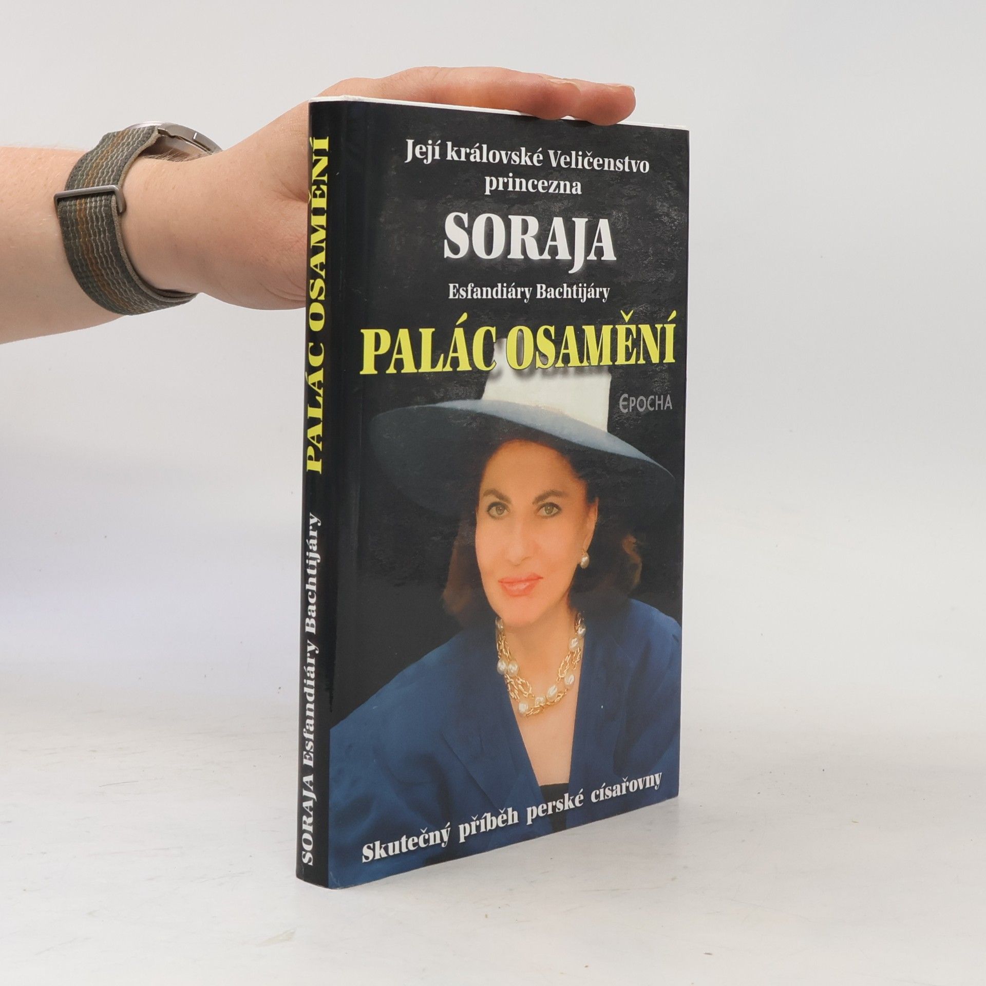 Soraja Palác osamění