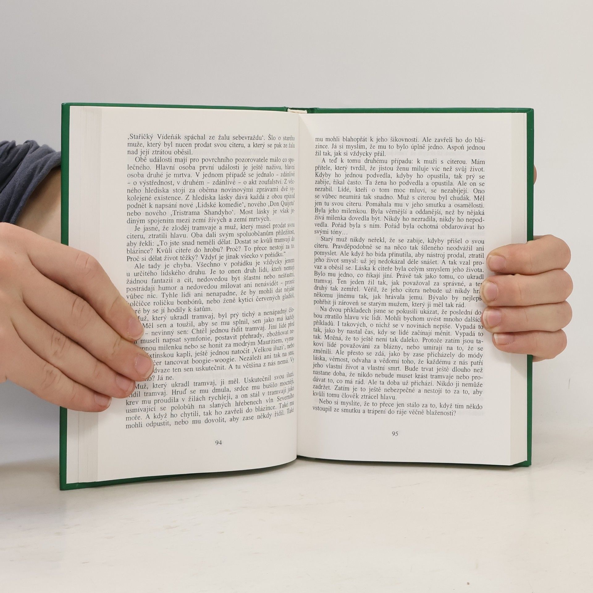 Johannes Mario Simmel Země zůstane ještě dlouho mladá