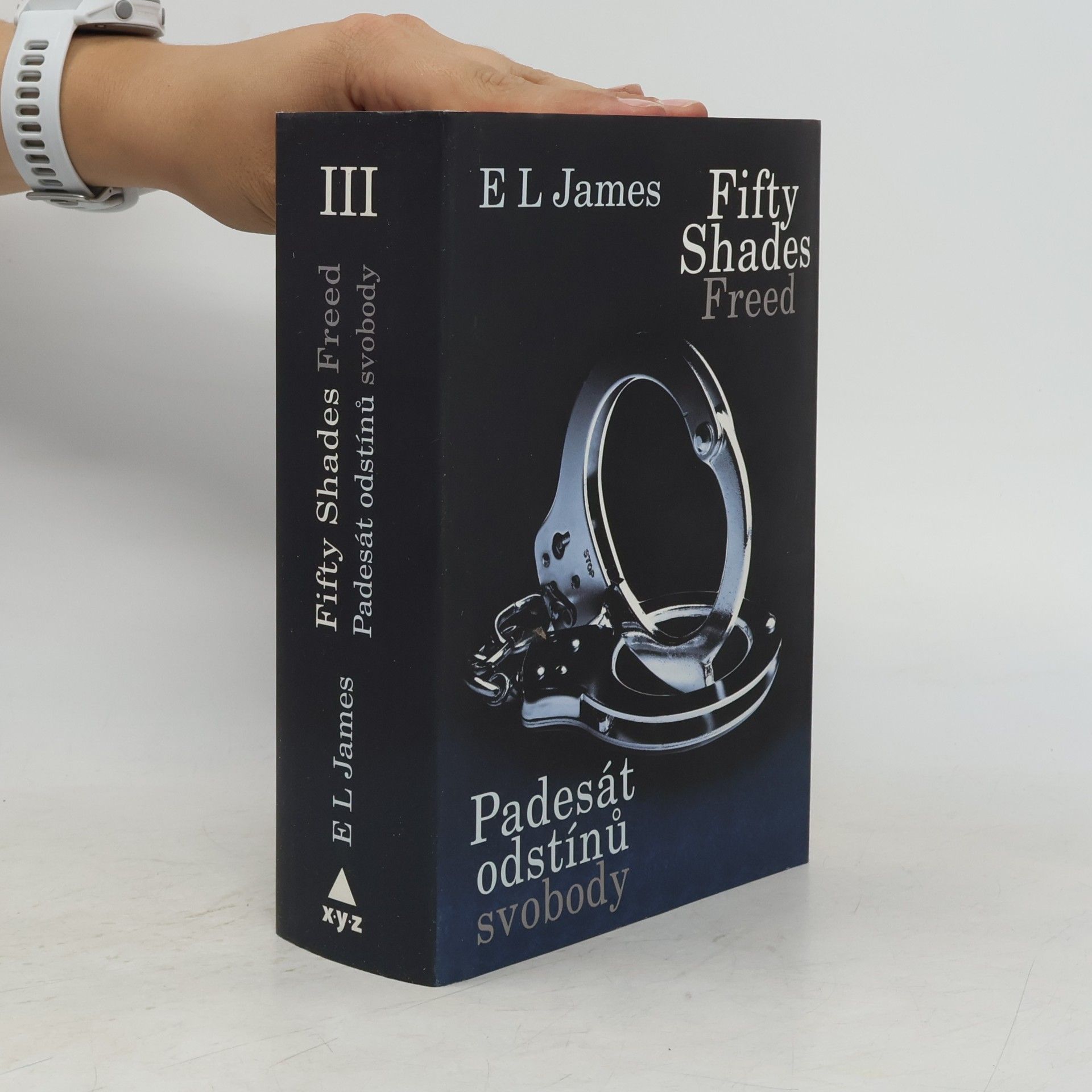 E. L. James Padesát odstínů svobody