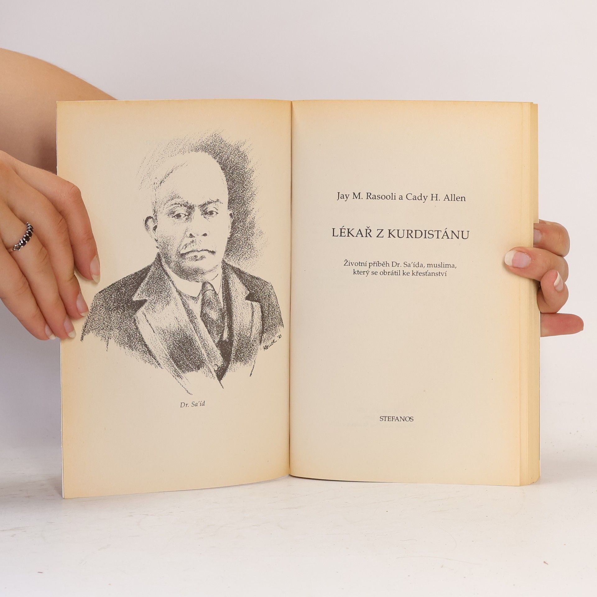 Jay M. Rasooli Lékař z Kurdistánu