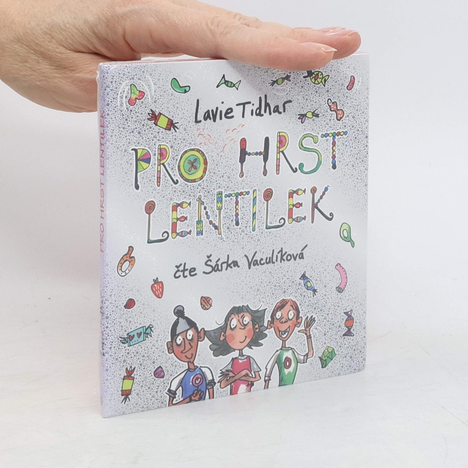 Lavie Tidhar Pro hrst lentilek