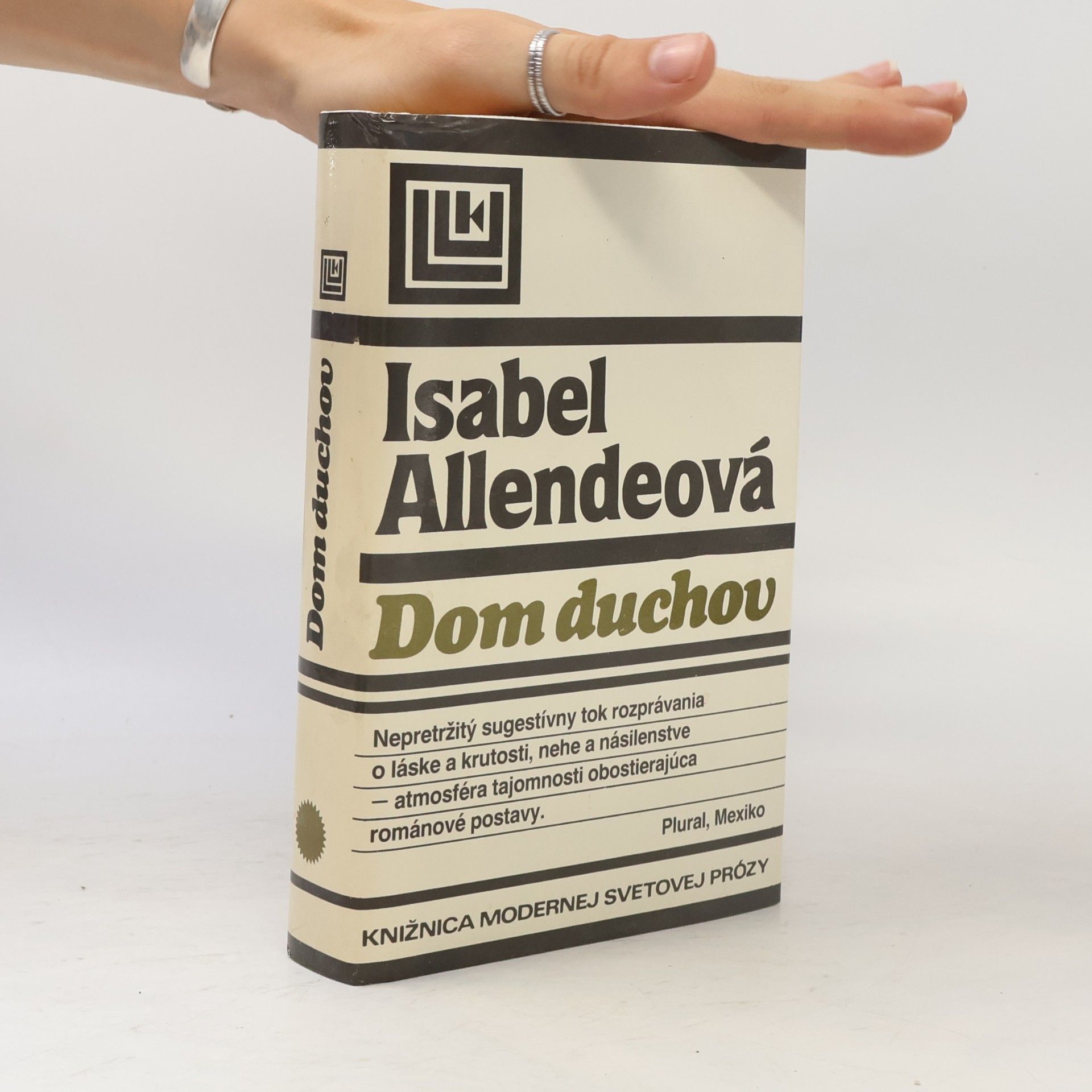 Isabel Allende Dom duchov