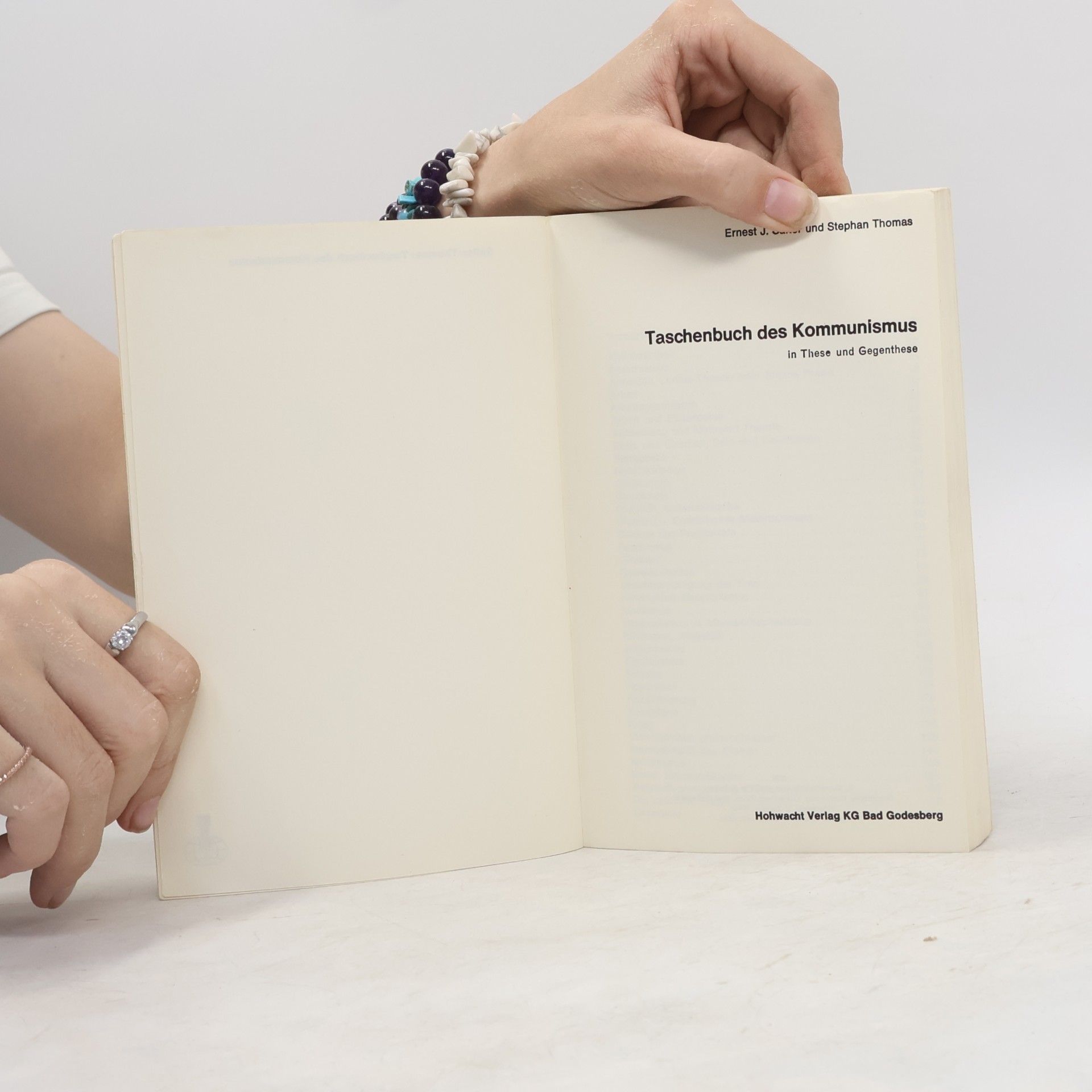 Autorenkollektiv Taschenbuch des Kommunismus in These und Gegenthese