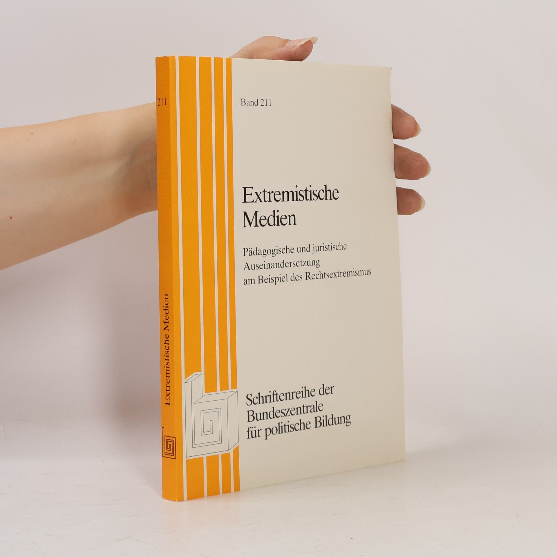 Autores varios Extremistische Medien