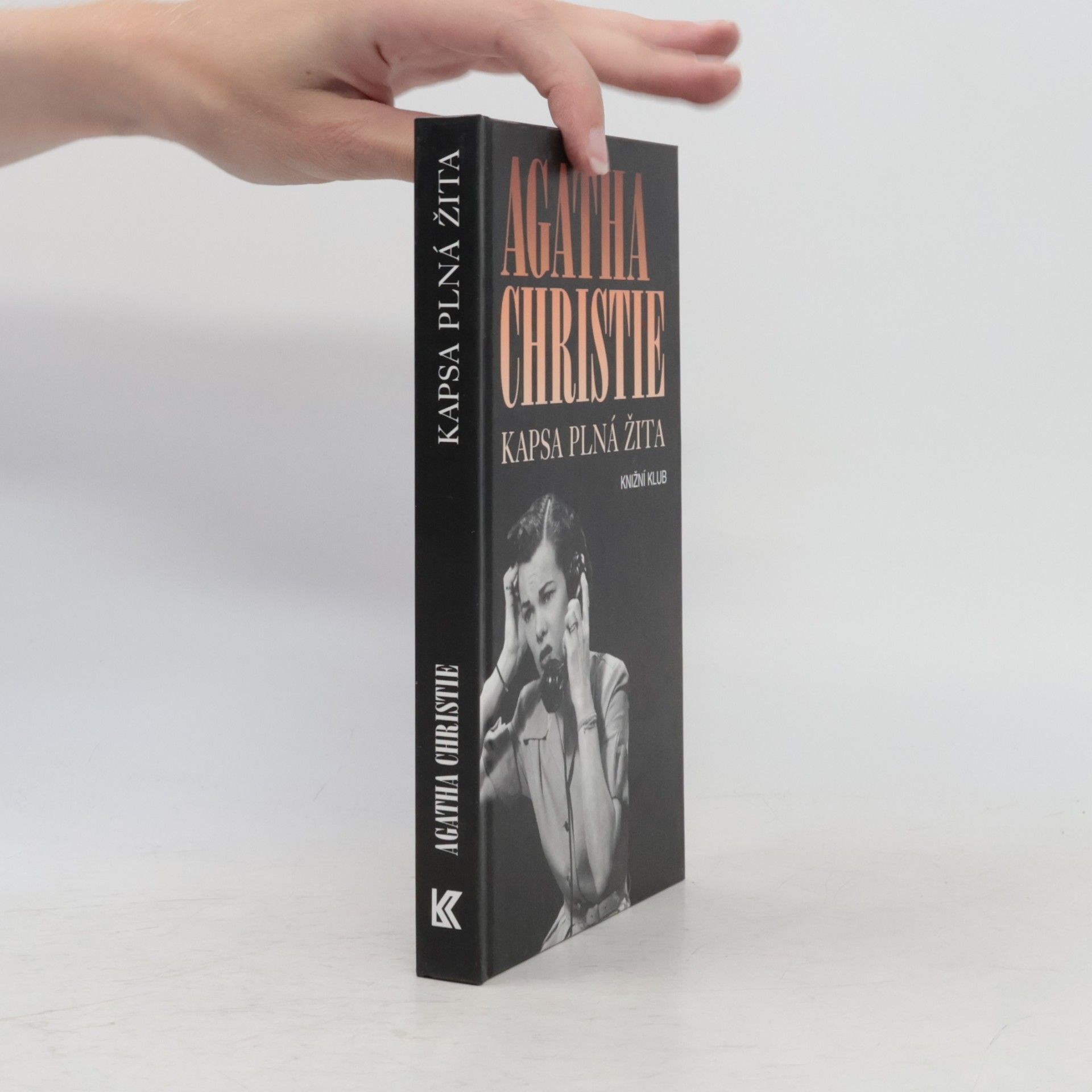 Agatha Christie Kapsa plná žita