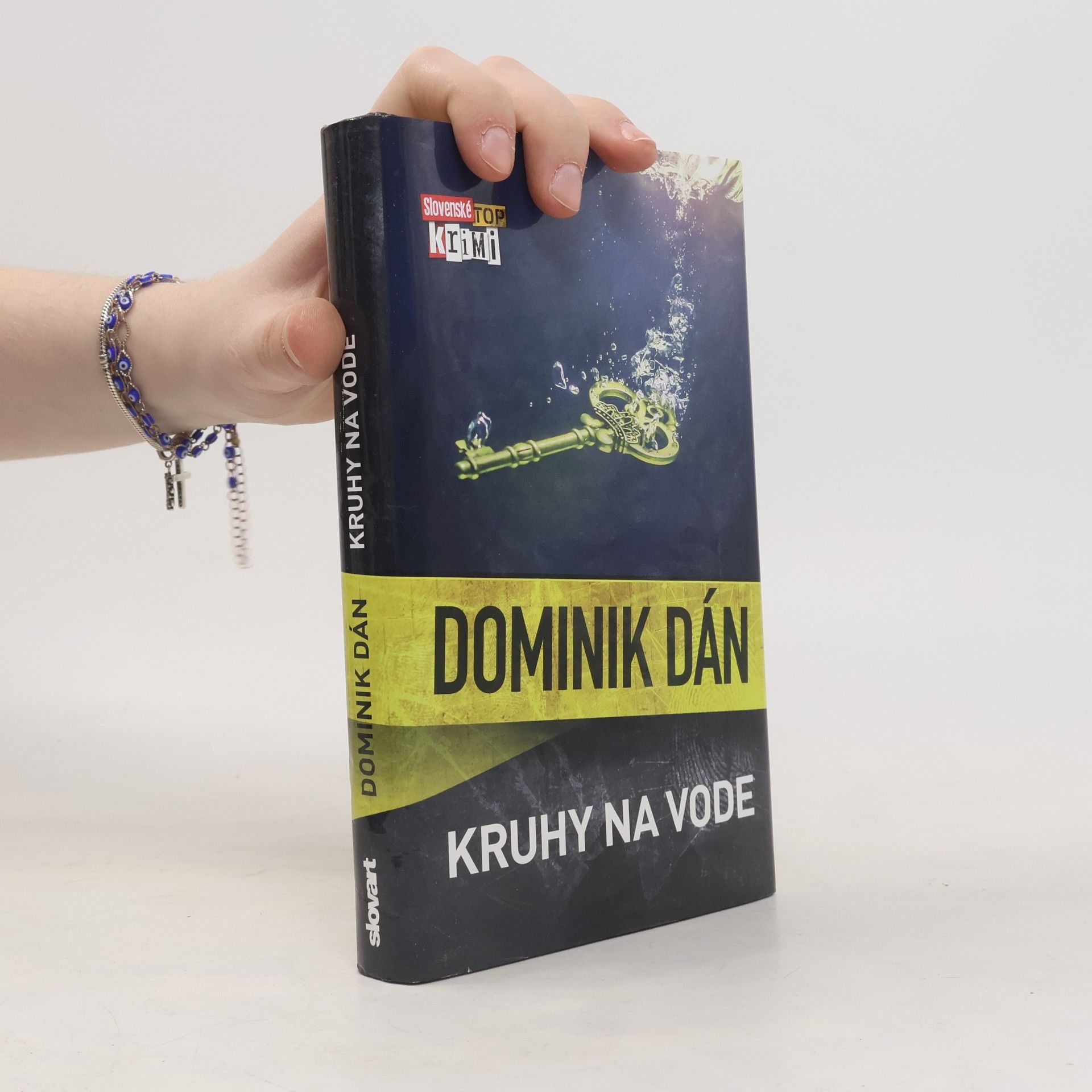 Dominik Dán Kruhy na vode