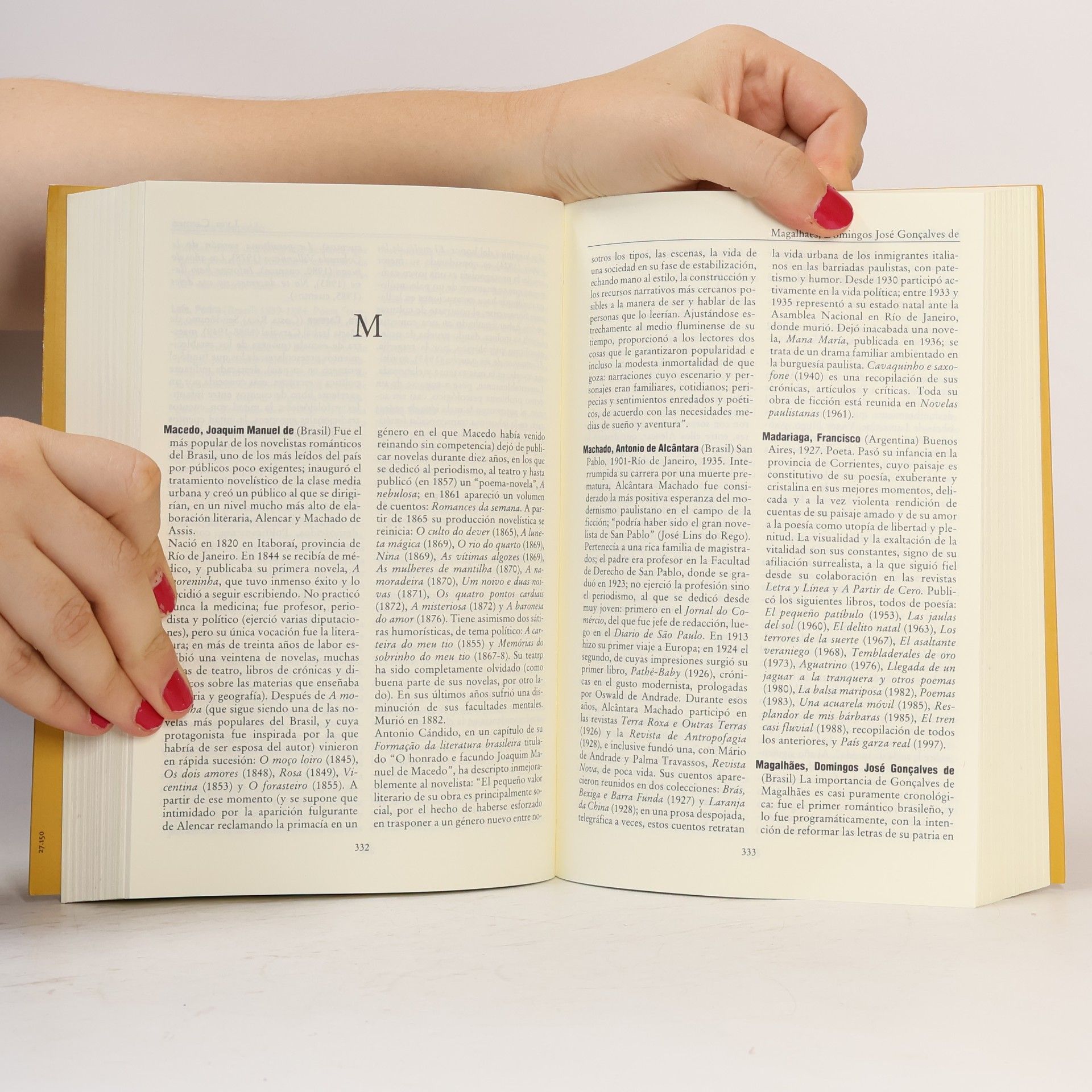 César Aira Diccionario de autores latinoamericanos