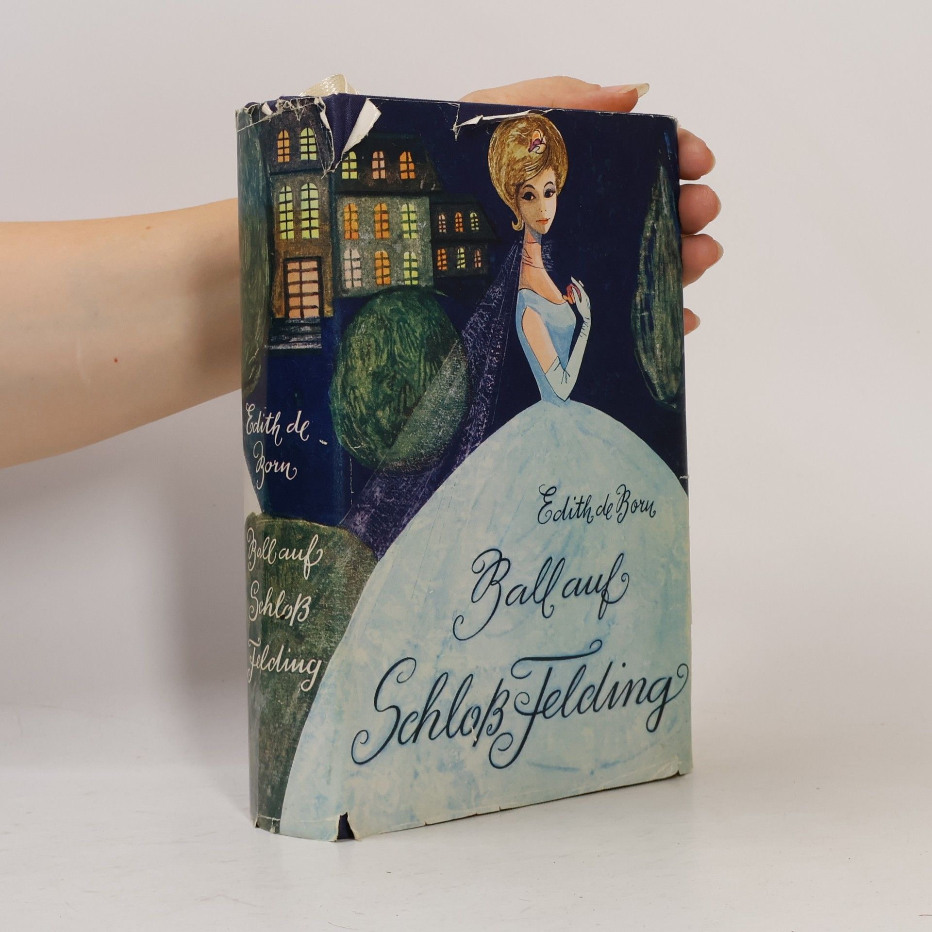 Edith de Born Ball auf Schloss Felding