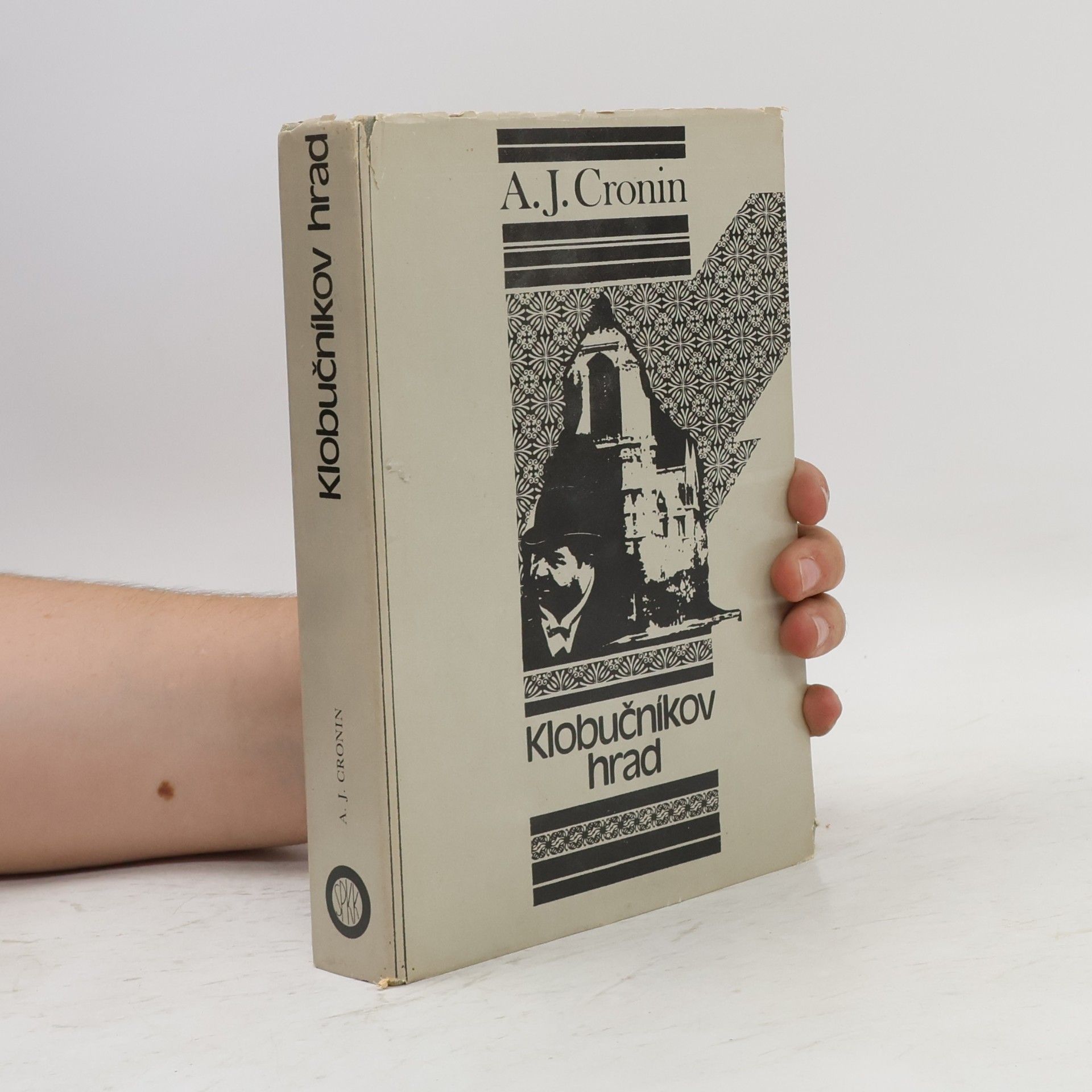 A. J. Cronin Klobučníkov hrad