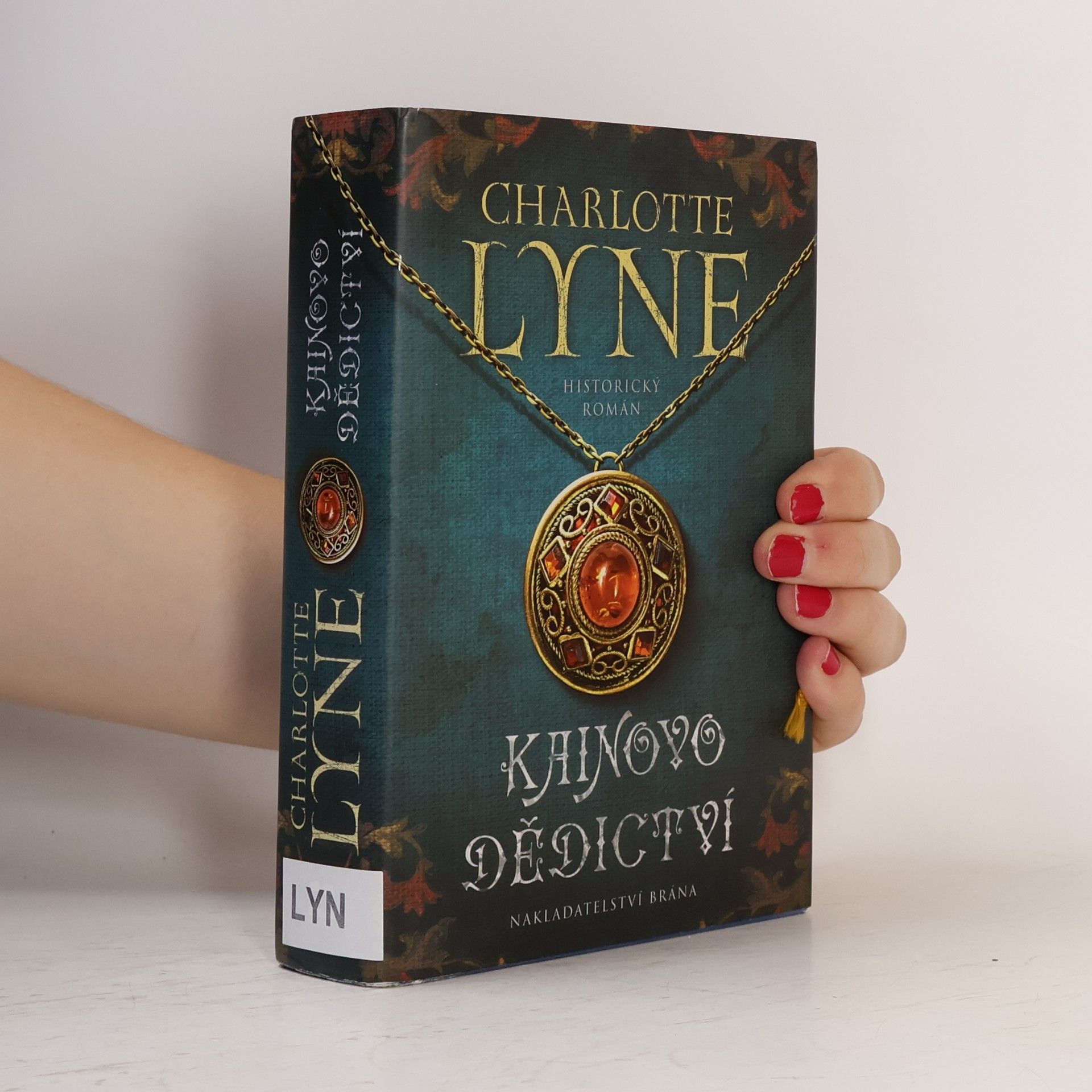 Charlotte Lyne Kainovo dědictví