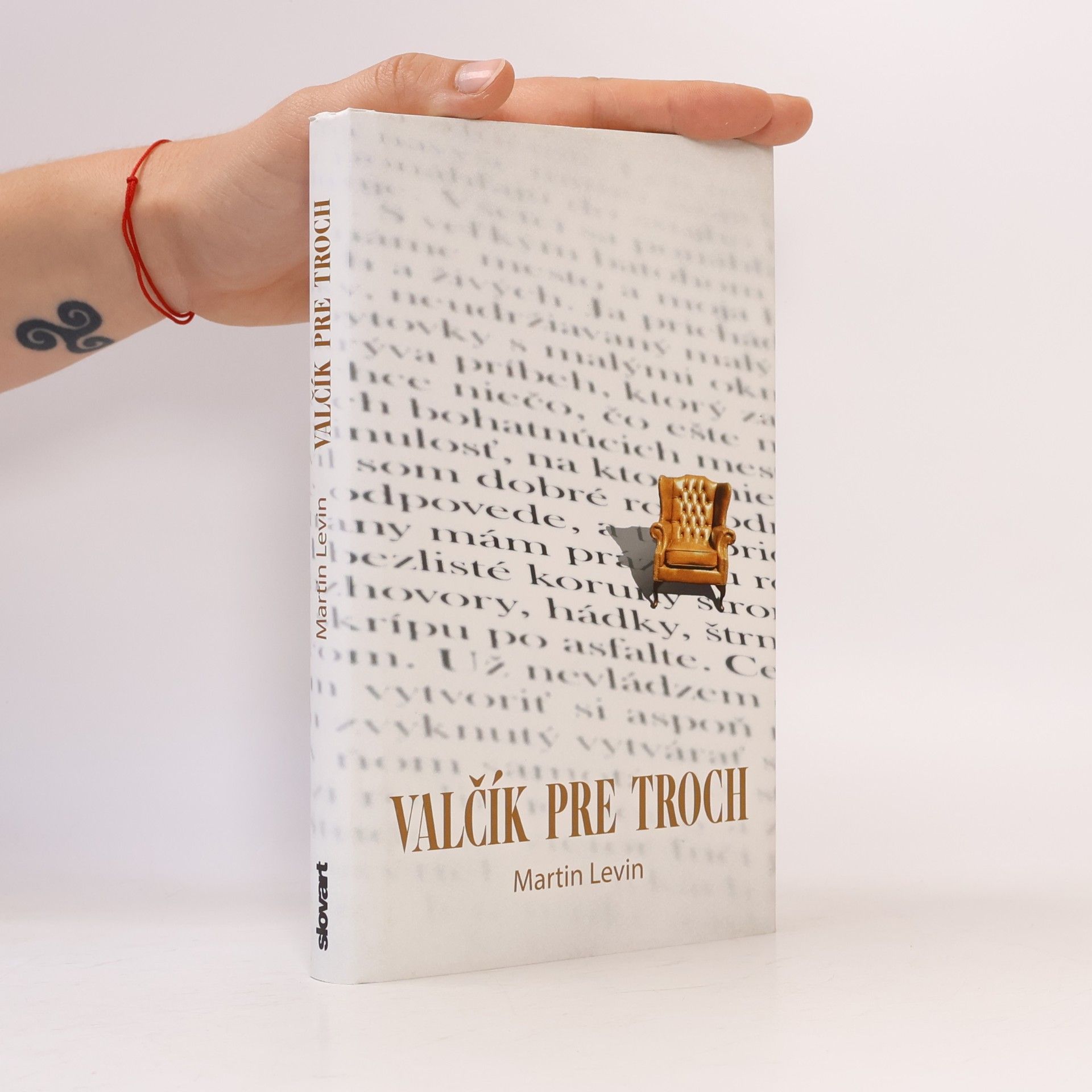 Martin Levin Valčík pre troch
