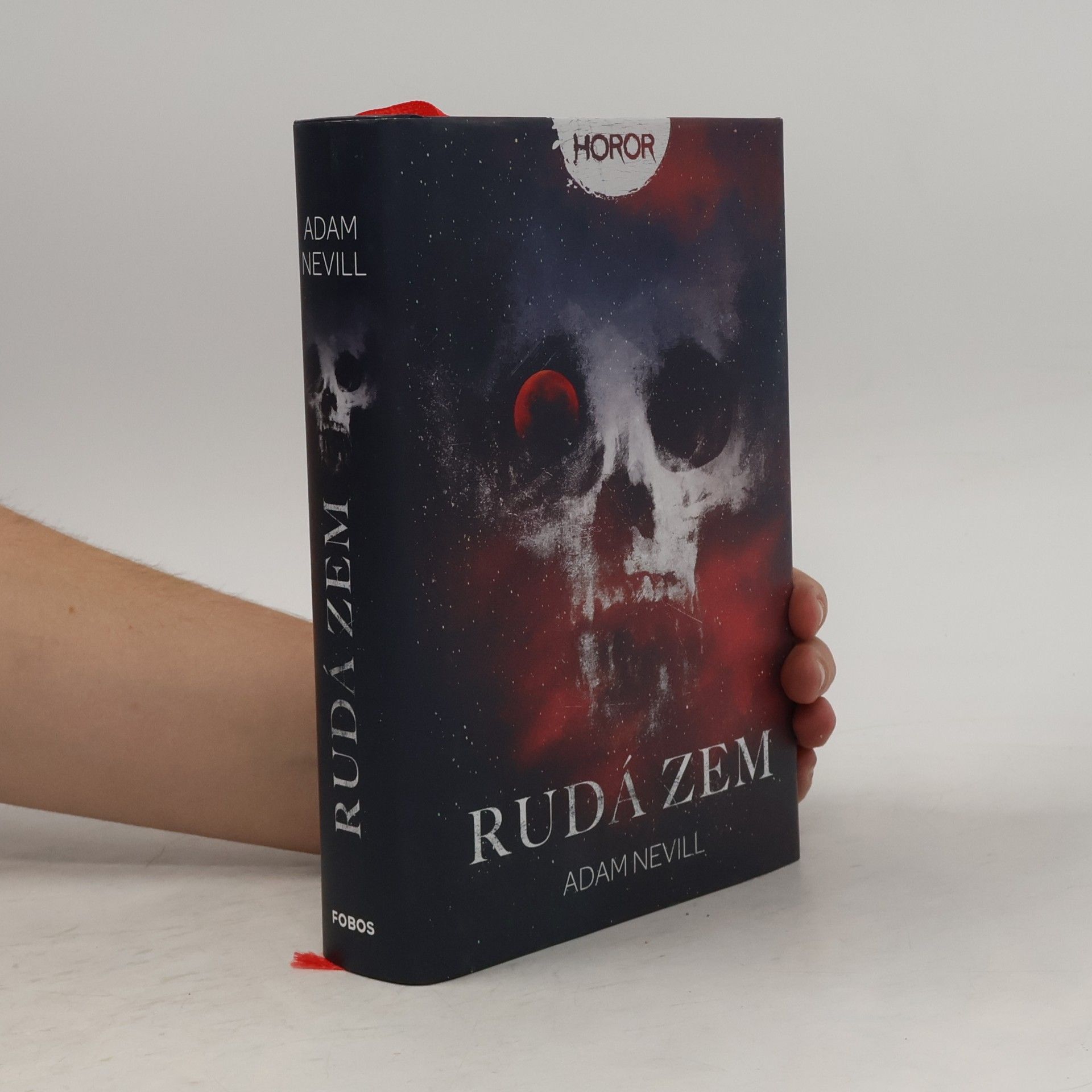 Adam Nevill Rudá zem