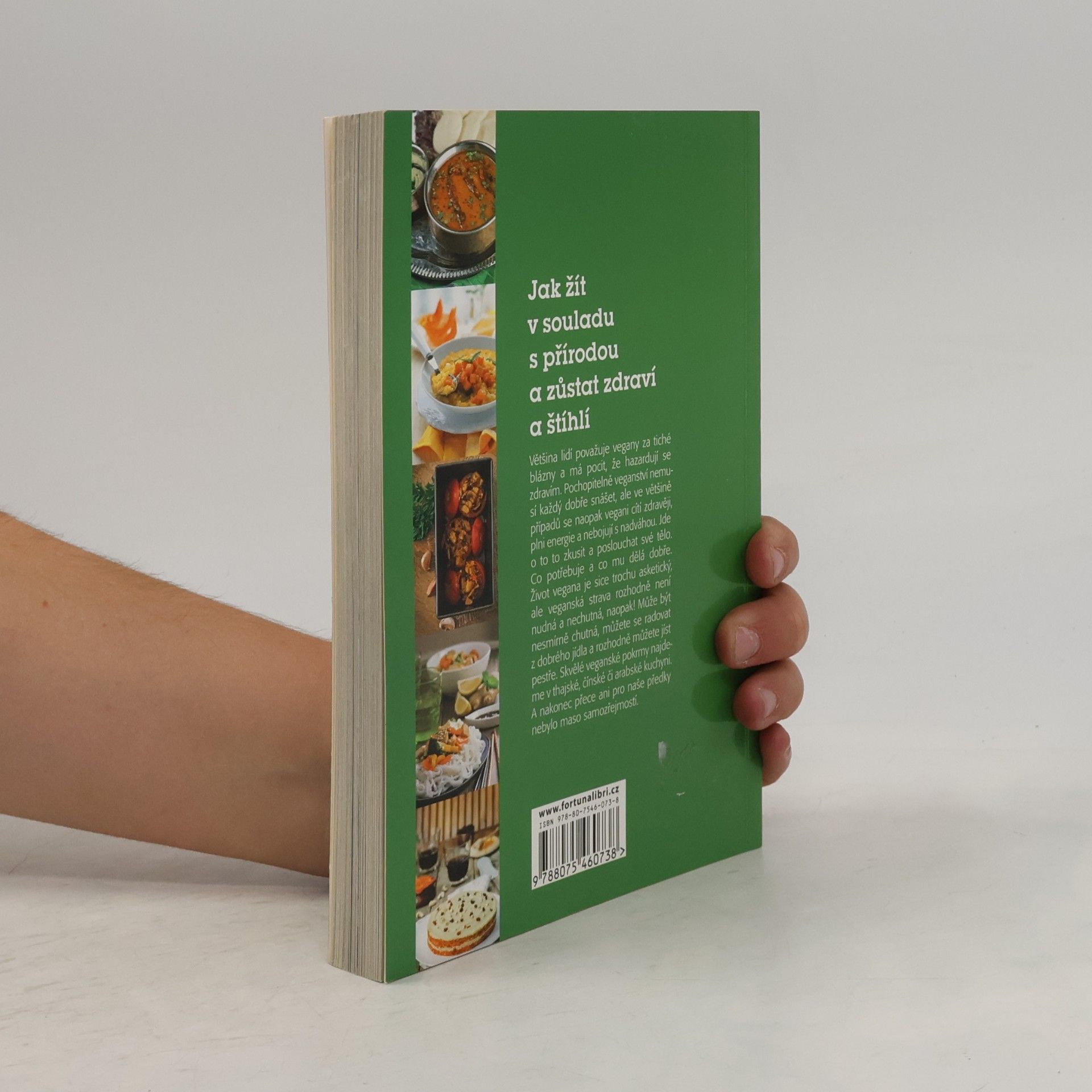 Lea Sage Bílá Vegan kuchařka: Zdraví a štíhlí v souladu s přírodou