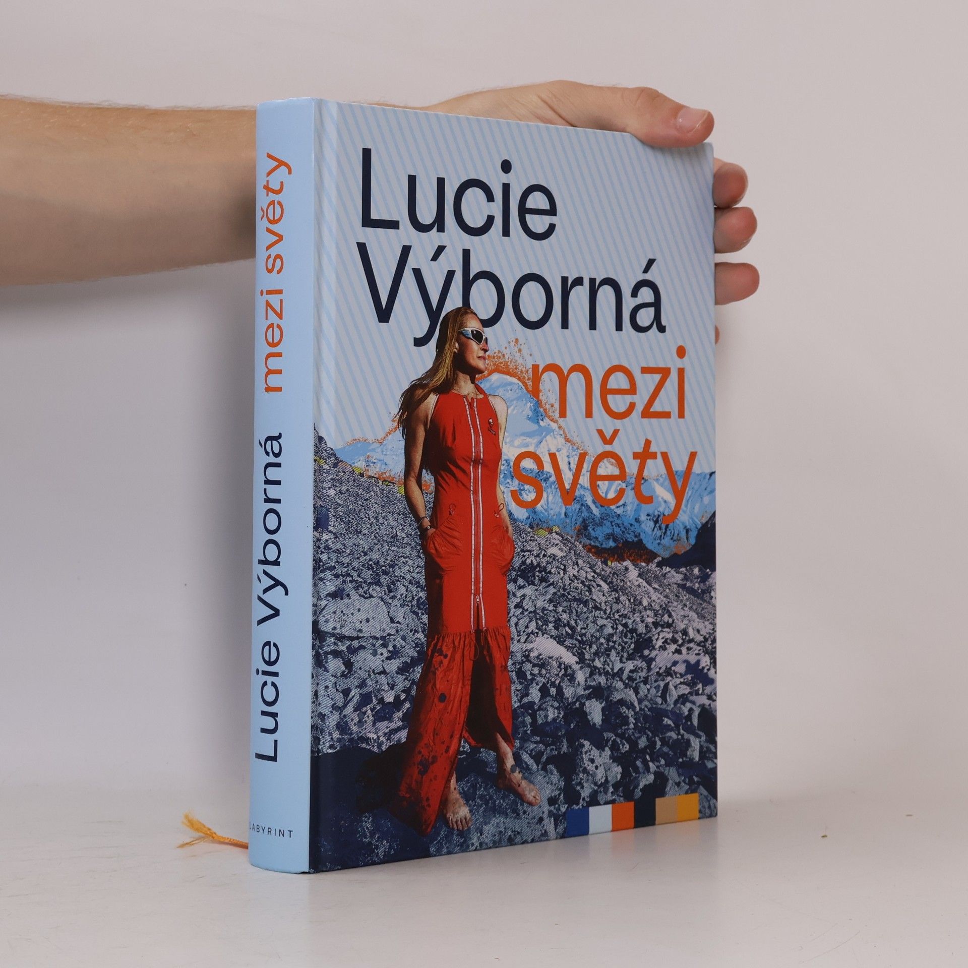 Lucie Výborná Mezi světy