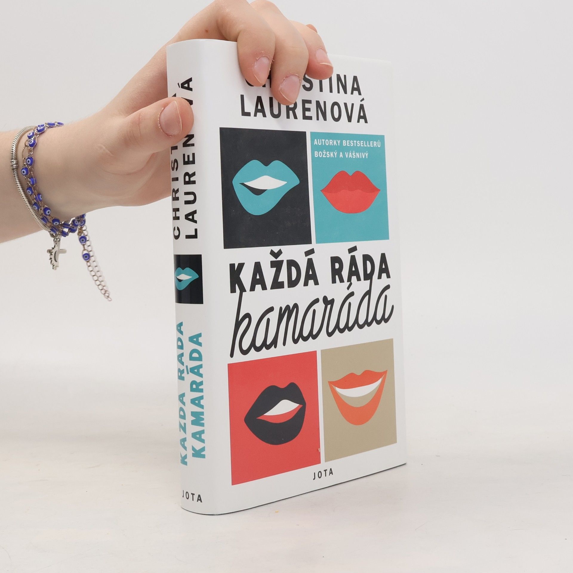 Christina Lauren Každá ráda kamaráda