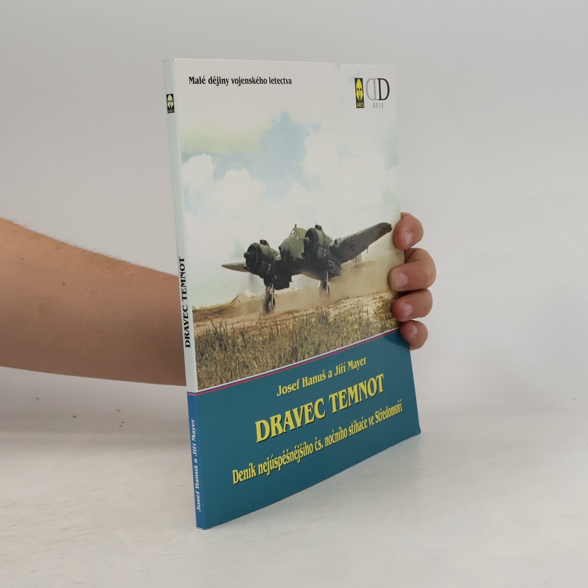 Josef Hanus Dravec temnot