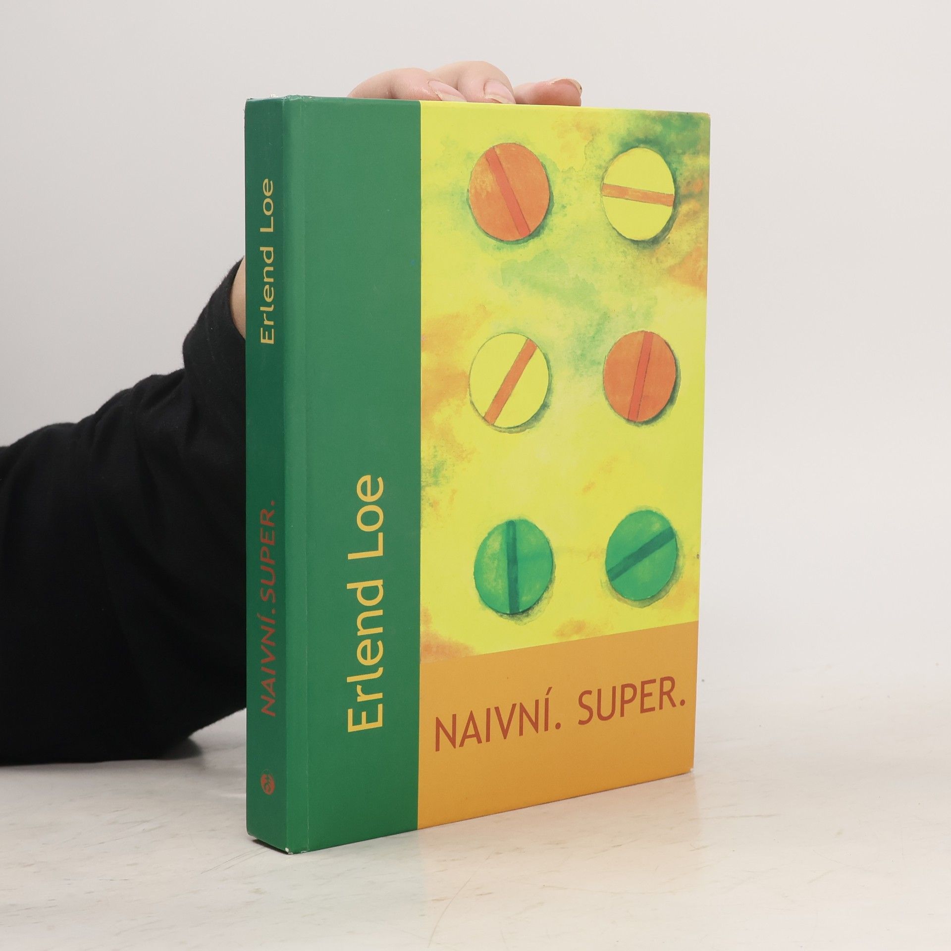 Naivní. Super.