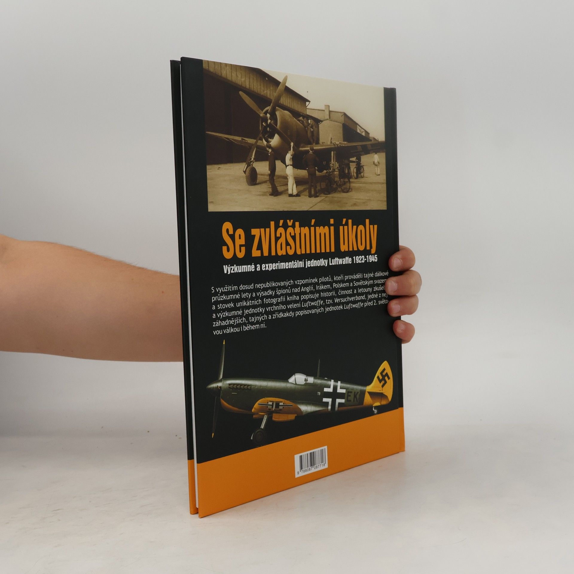 J. Richard Smith Se zvláštními úkoly. Výzkumné a experimentální jednotky Luftwaffe 1923-1945