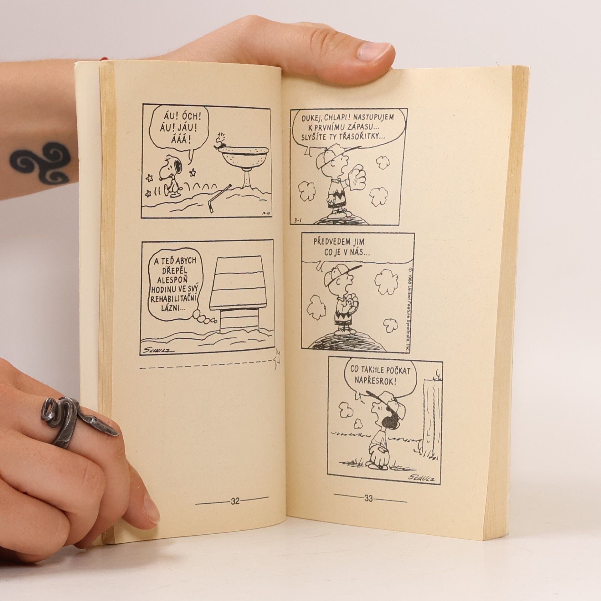 Charles M. Schulz Snoopy stars. Sportovec