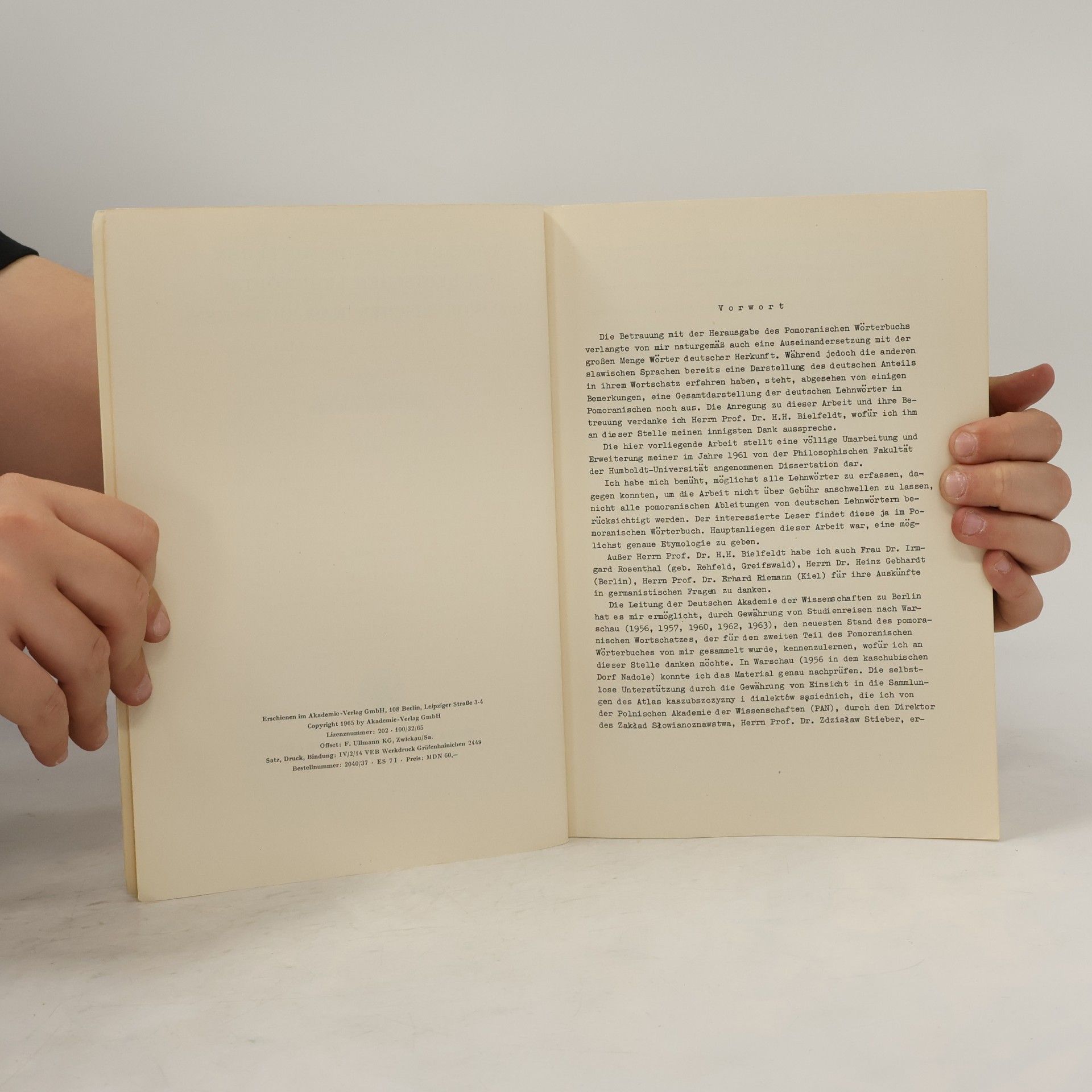 Friedhelm Hinze Wörterbuch und Lautlehre der deutschen Lehnwörter im Pomoranischen