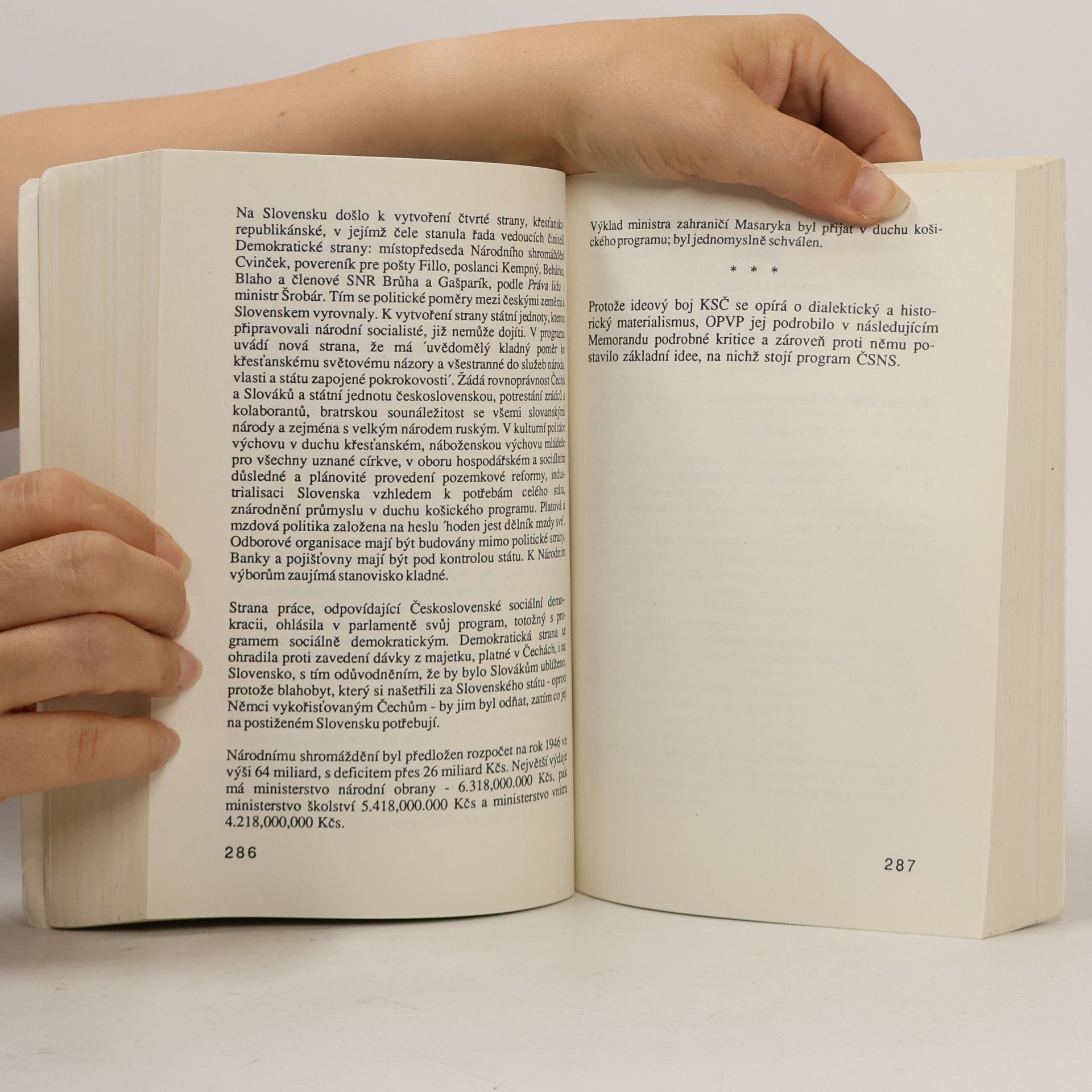 kolektiv Tři roky (1) - Přehledy a dokumenty k československé politice v letech 1945 - 1948