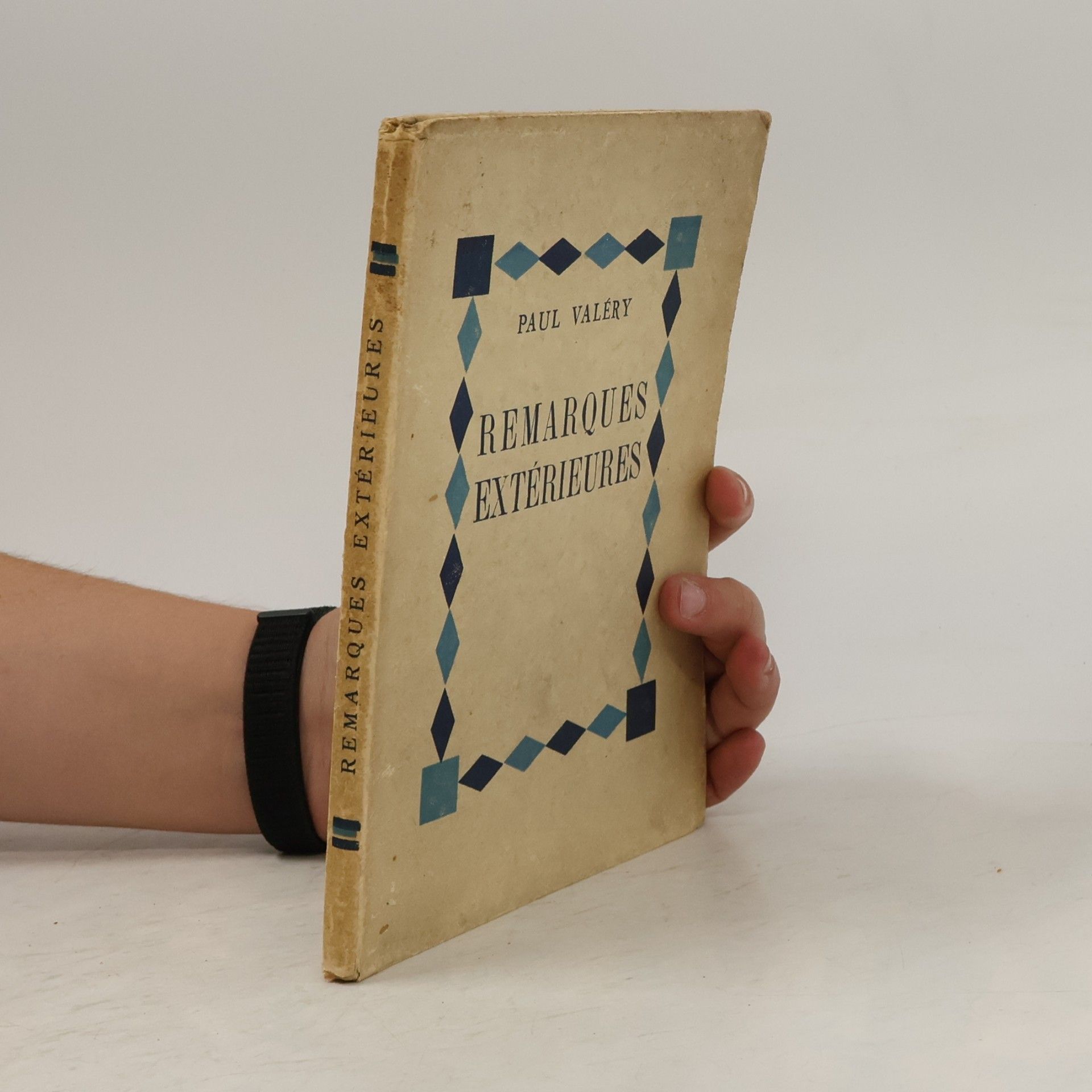 Remarques extérieures