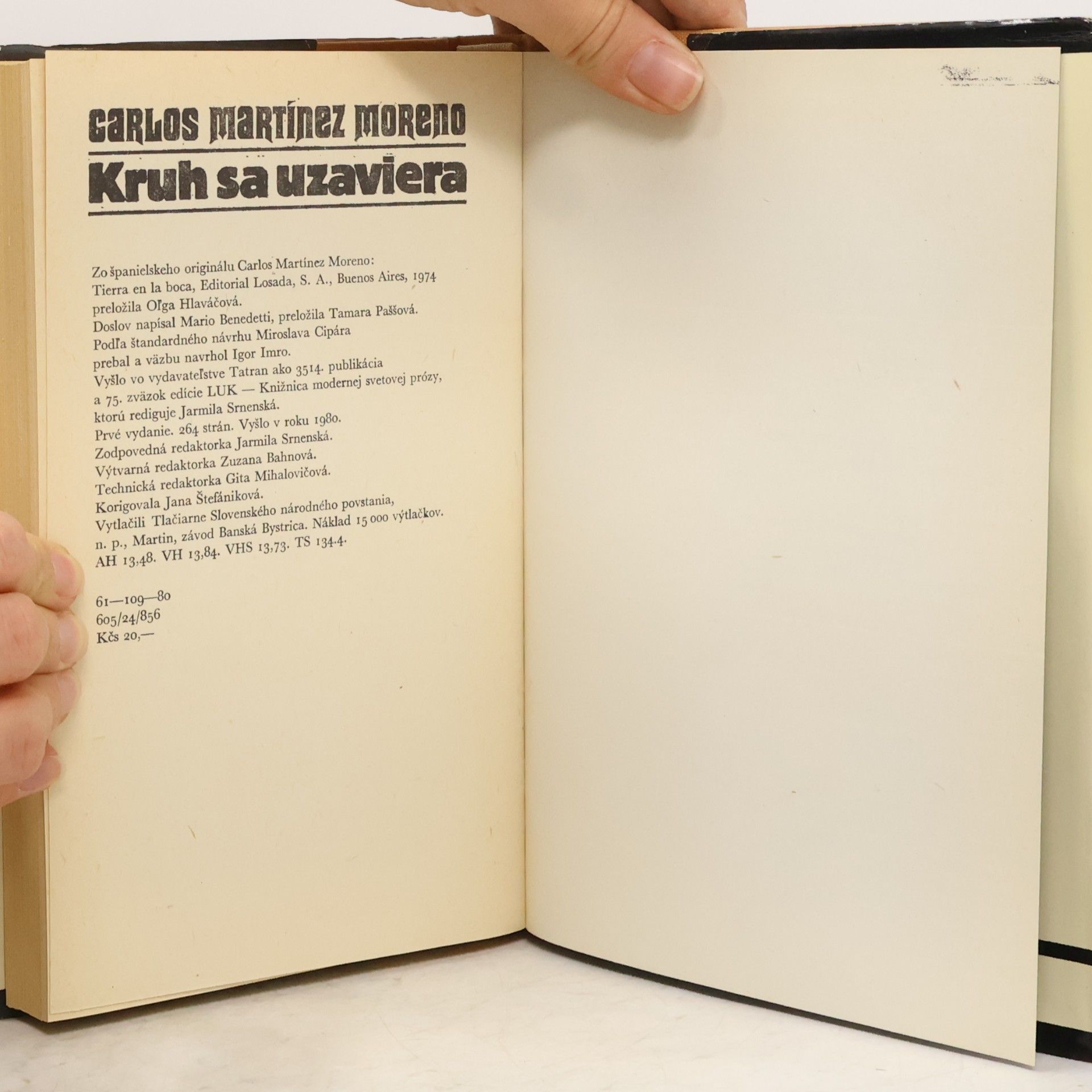 Carlos Martínez Moreno Kruh sa uzaviera