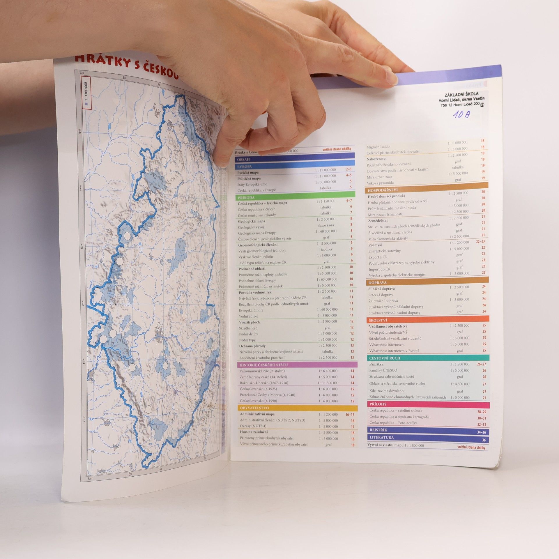 Autorenkollektiv Česká republika školní atlas pro základní školy a víceletá gymnázia