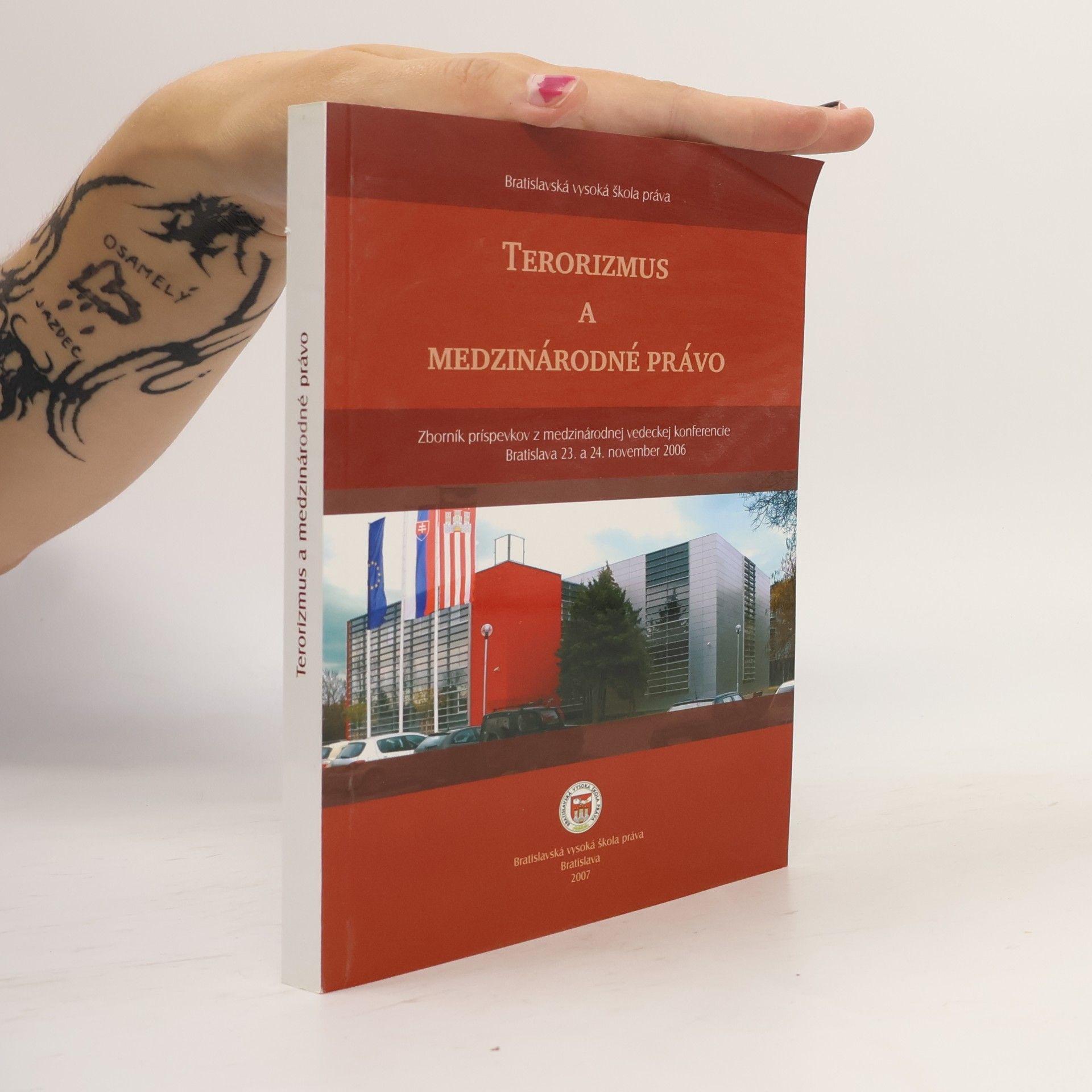 Various authors Terorizmus a medzinárodné právo
