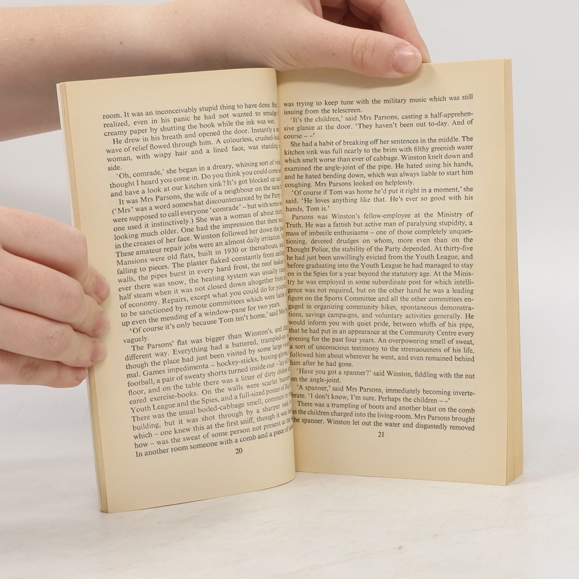 George Orwell Nineteen Eighty-Four